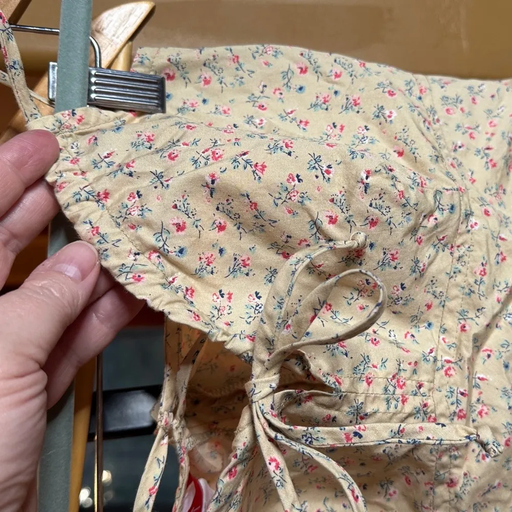 Esprit Vintage  Cream Floral Camisole Size Small - Image 5