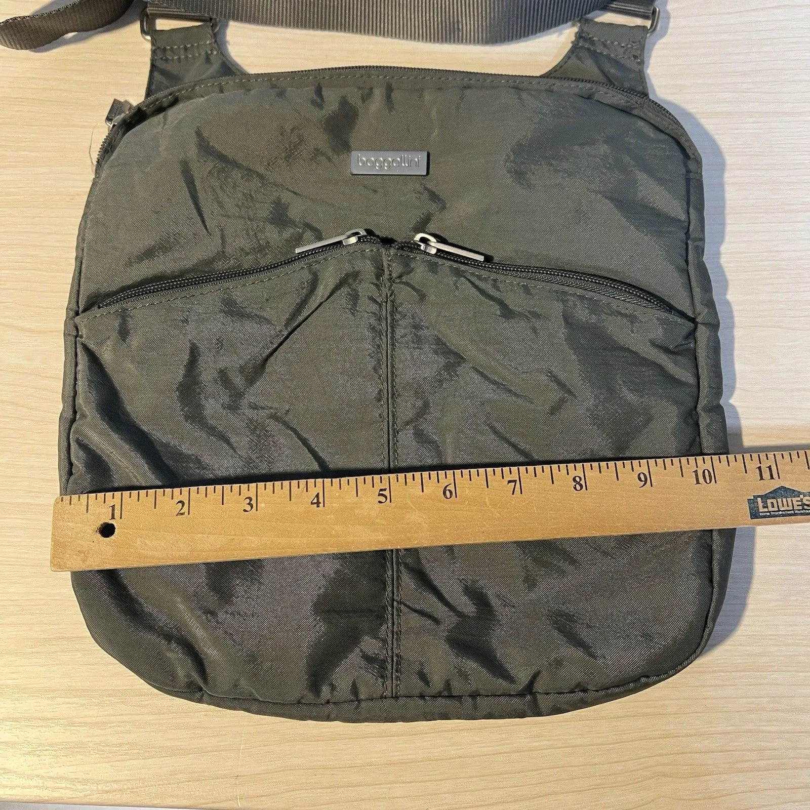 Baggallini Gray Sling Bag Crossbody Purse Tote Pockets Packable Adjustable - Image 5