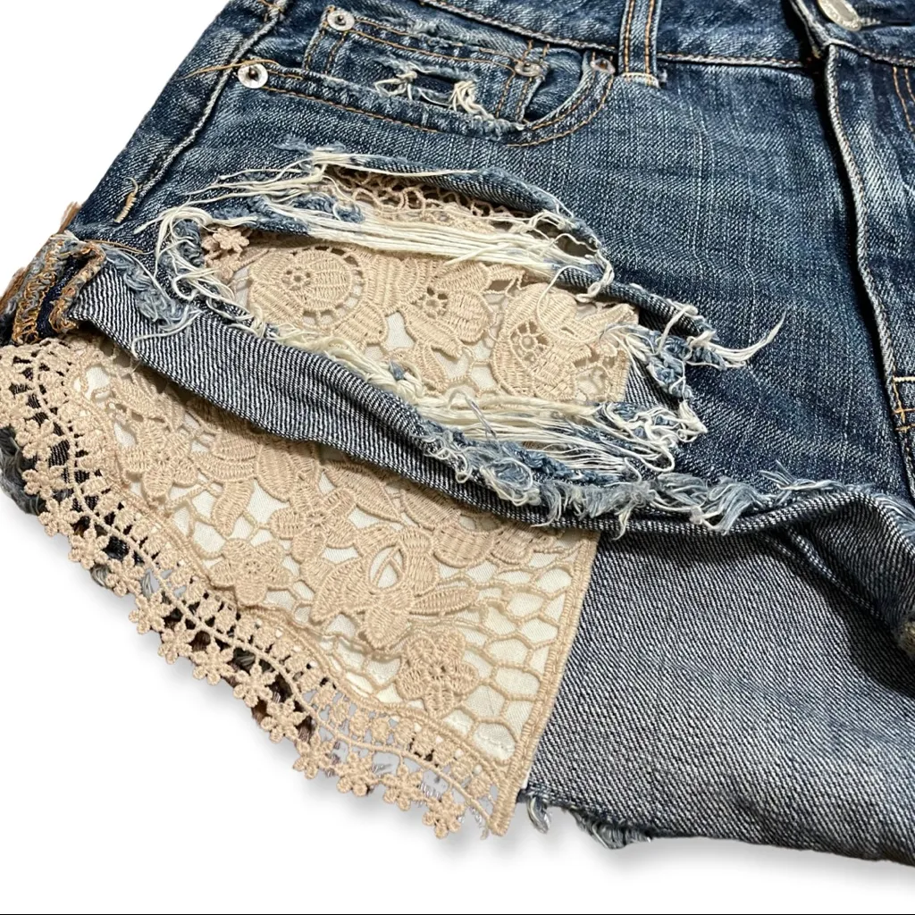 American Eagle Hi Rise Distressed Denim Festival Lace Shorts  2 - Image 3