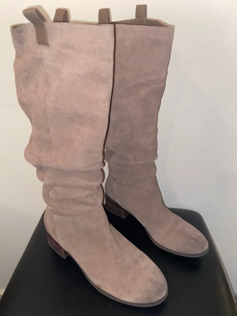 BP Suede High Boots - Image 3