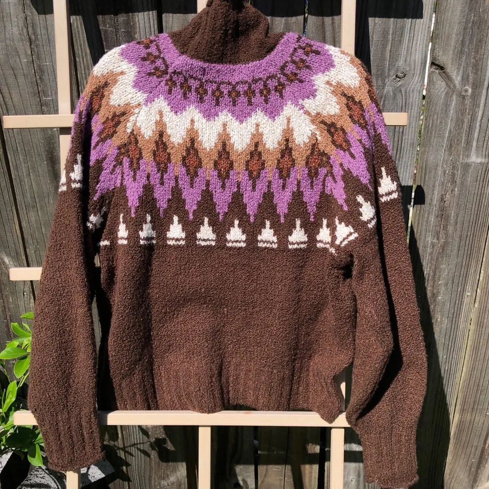 NEW AE Faire Isle Sweatshirt Oversized  Small - Image 8