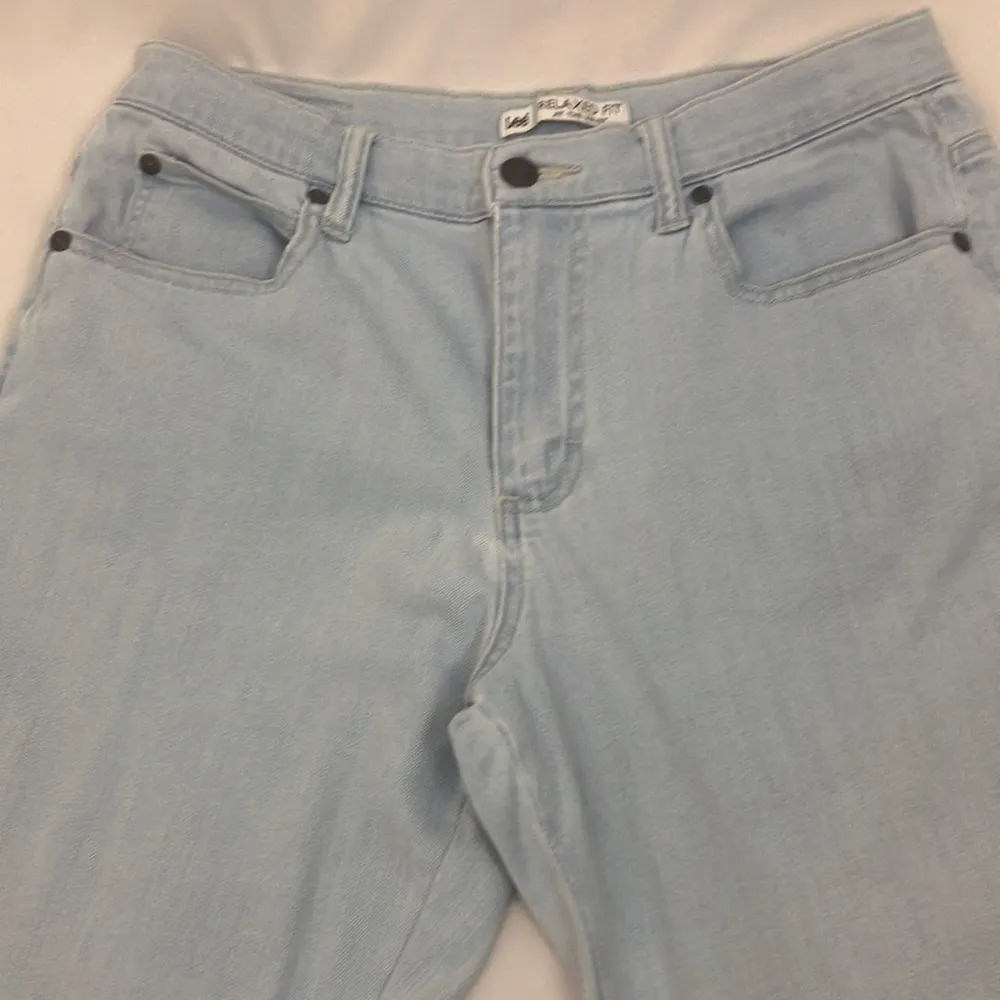 Lee Relaxed At The Waist Light Blue Women's Jeans size 8 Petite - Image 3
