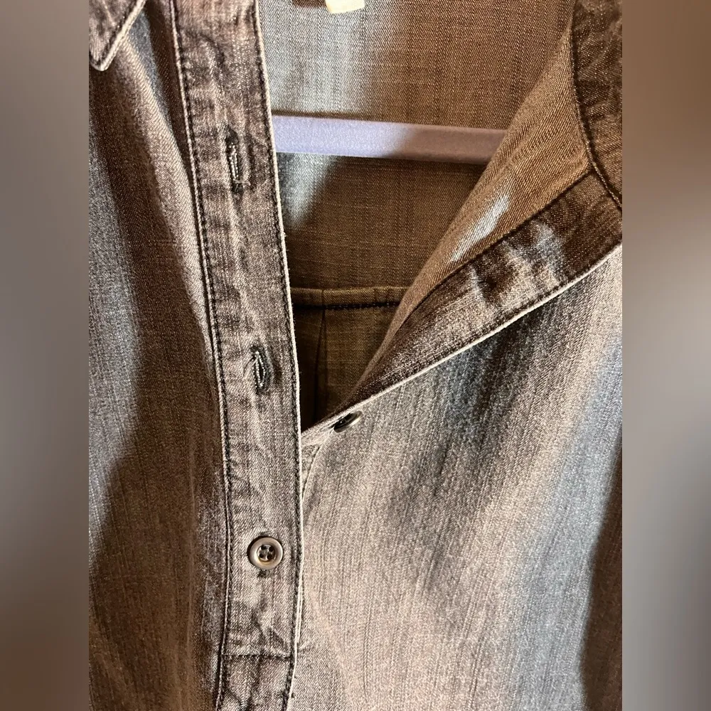 Eileen Fisher Gray Denim Top organic cotton/ tencel lightweight loose fit summer - Image 6