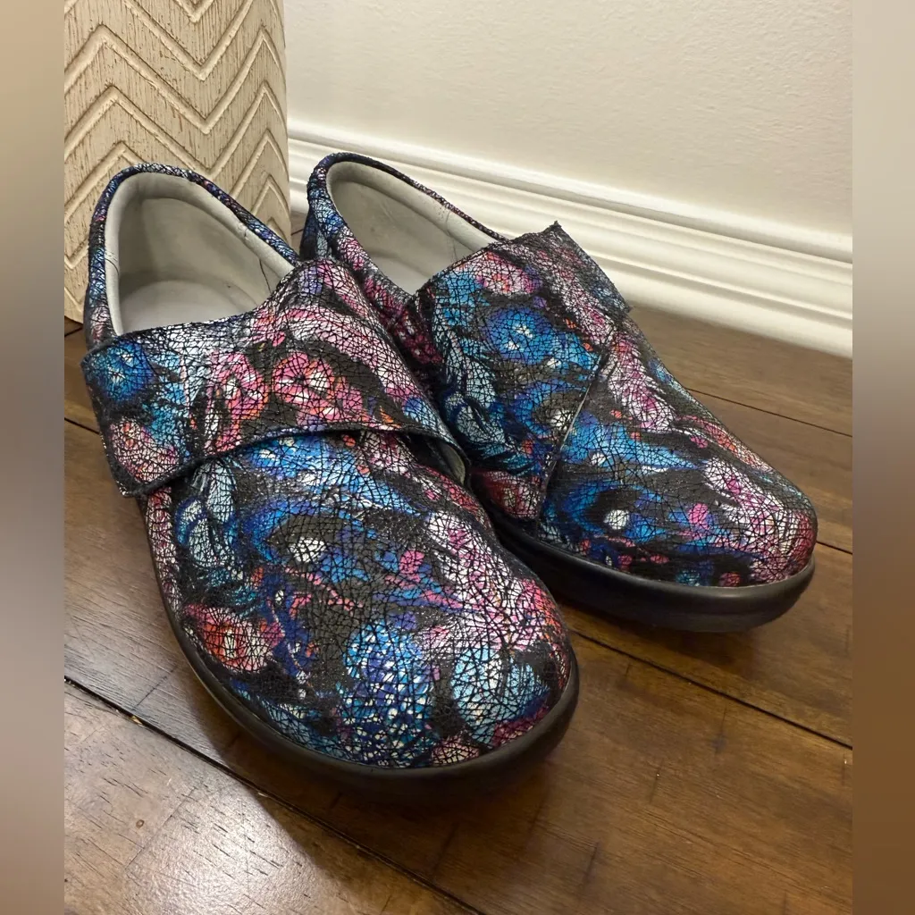 NEW Alegria Multicolor  Slip-On Shoes size 37 - Image 3