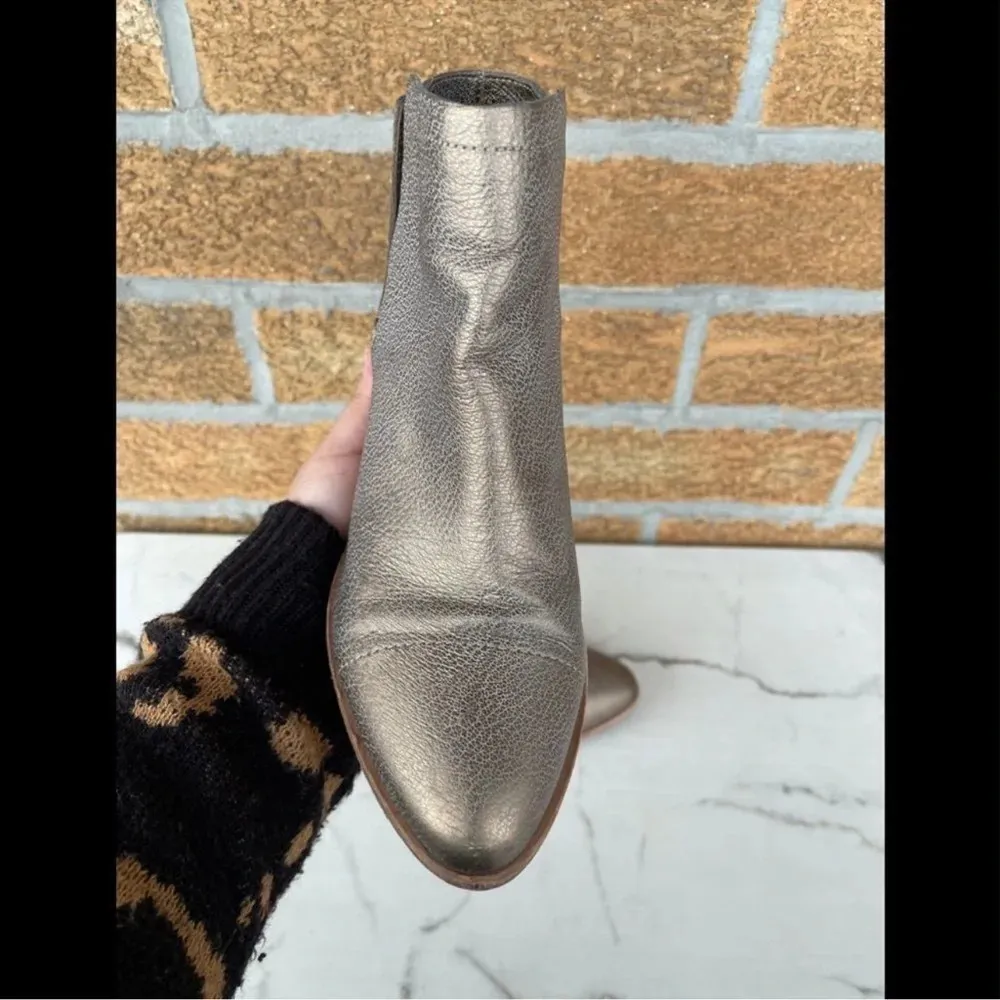 Joie Leather Metallic Gold Wood Stacked Block Heel Point Toe Ankle Boots Sz 37.5 - Image 4