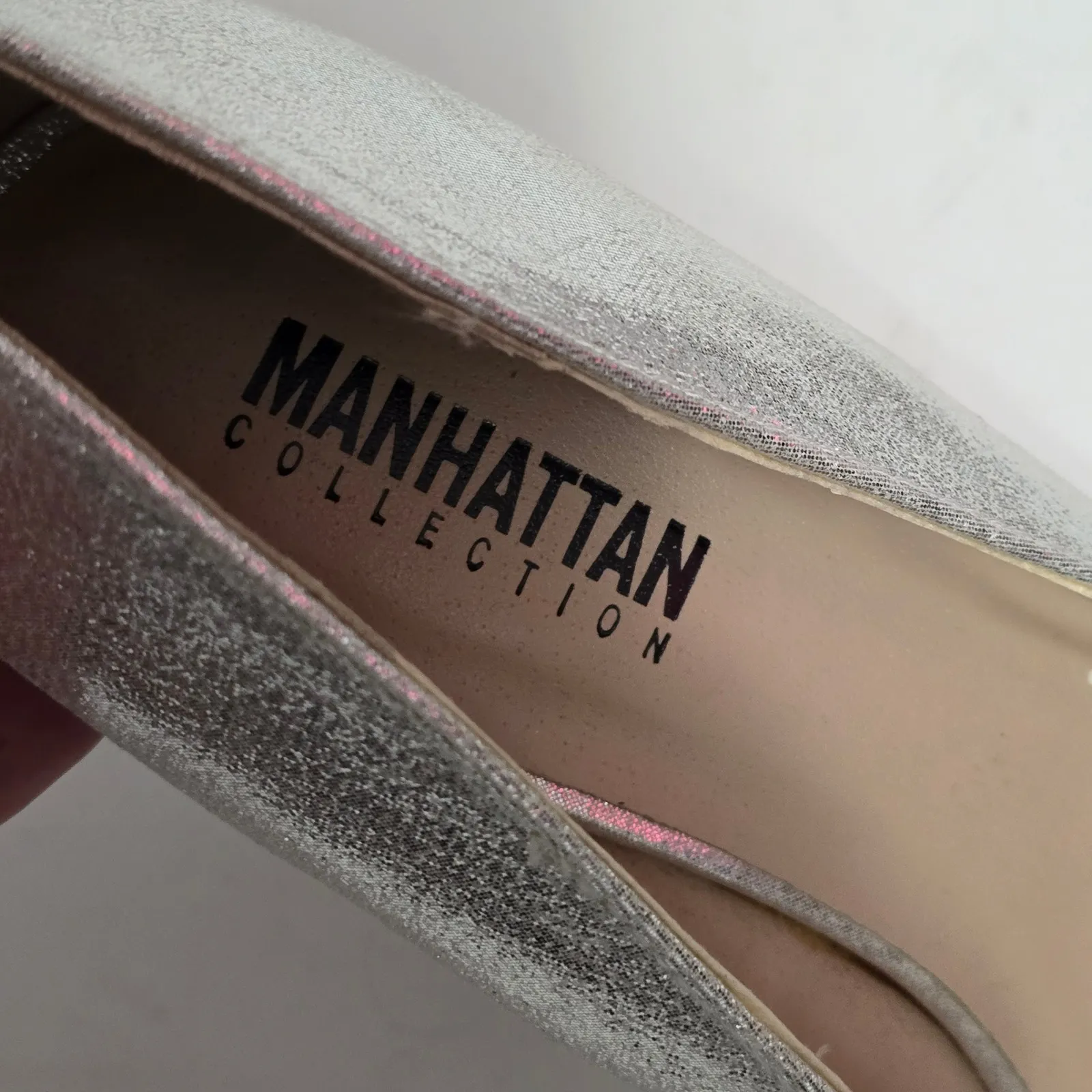 Manhattan Collection Silver Metallic Peep Toe Wedge Heels Size 8 - Image 9