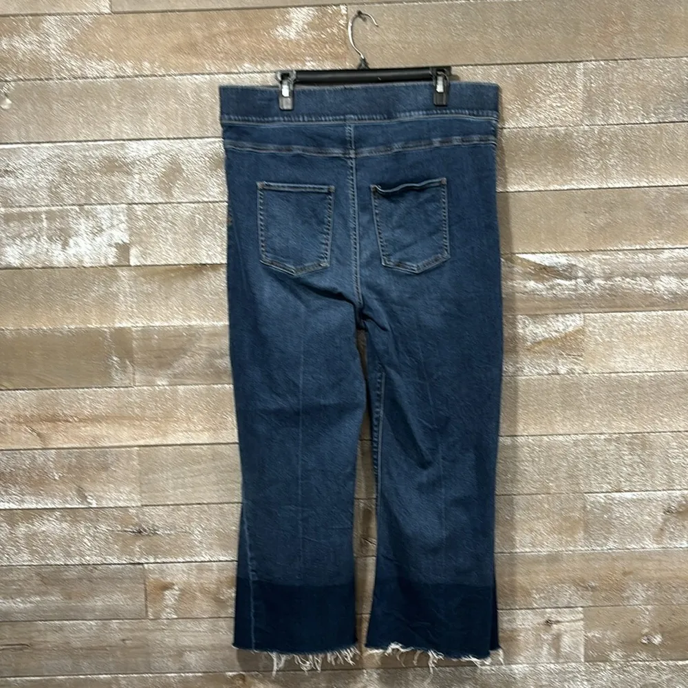 Spanx 26” inseam pull on boot cut tummy control Jean size 3X - Image 4