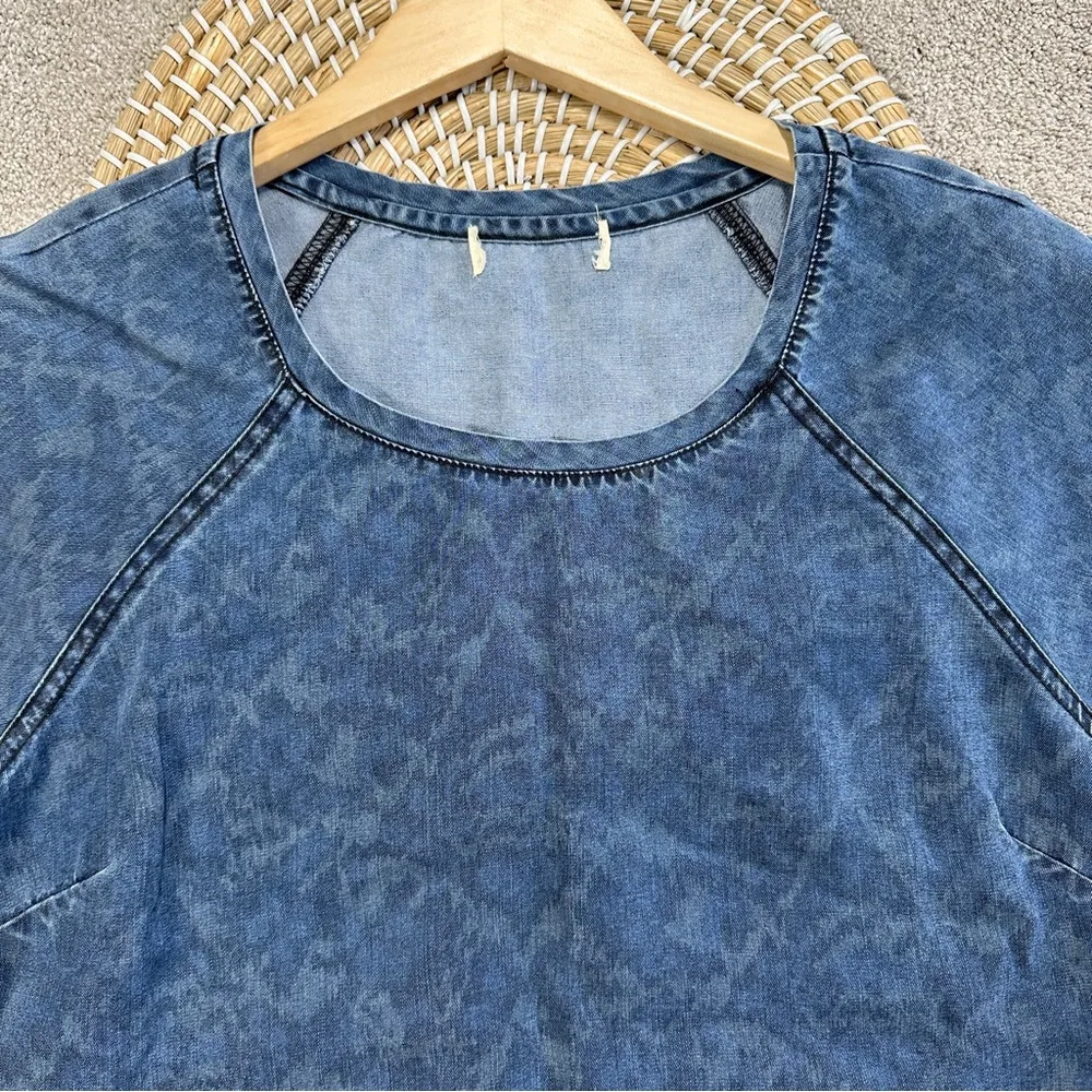 Cloth & Stone Women’s Leopard Print Denim Chambray Shirt Top Shortsleeve Blue M - Image 2