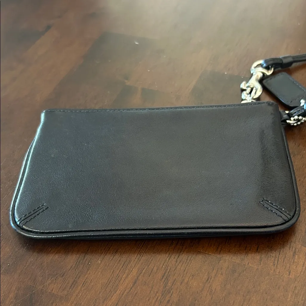 Coach Beautiful Black Leather Wristlet with Strap Soft Supple Leather EUC - Image 7
