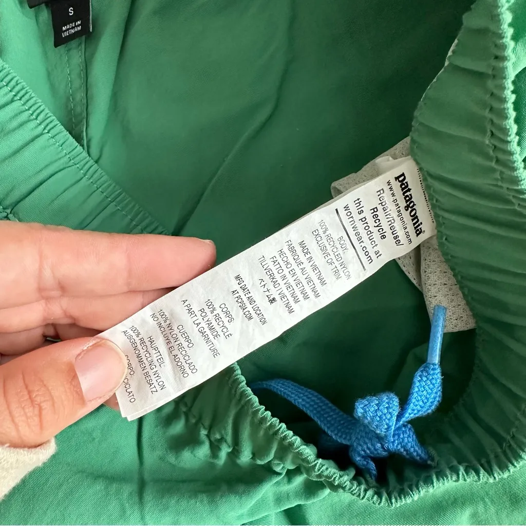 Patagonia Women's Barely Baggies Shorts Green Size Medium - Image 7