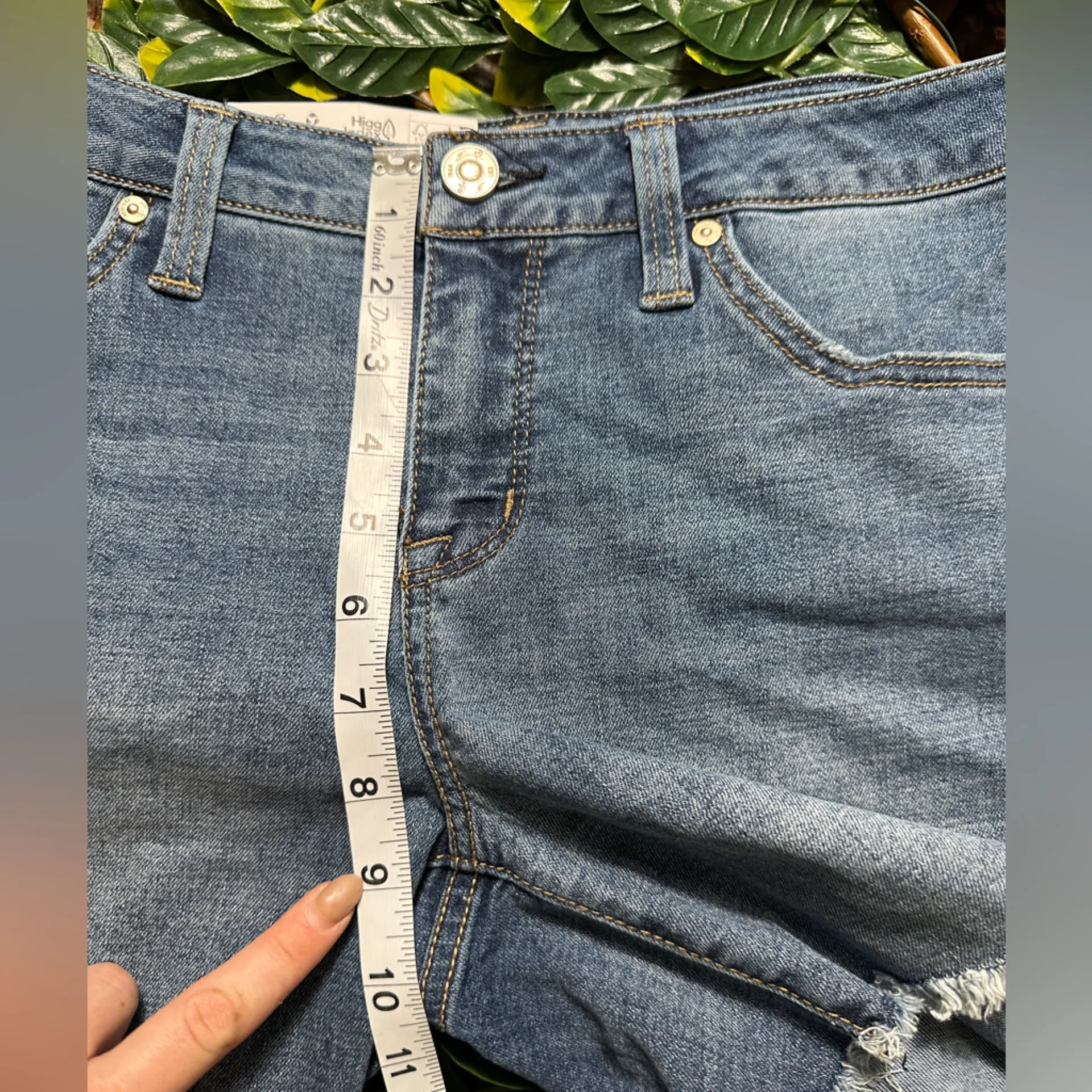 Seven7 Weekend Short Denim Shorts Size 4 NWT - Image 9