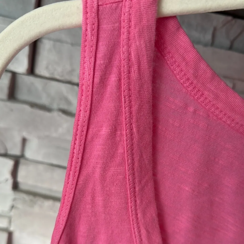 NWT Velvet by Graham & Spencer Bright Pink Tank Top Size M - Image 3