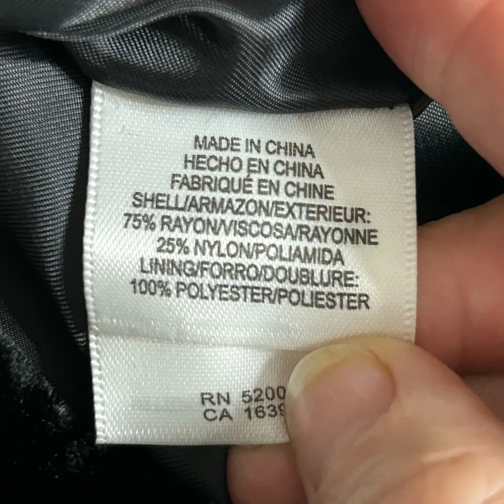 NEW Liz Claiborne Wide Leg Black Velvet Pants size 2P NWT New With Tags - Image 10