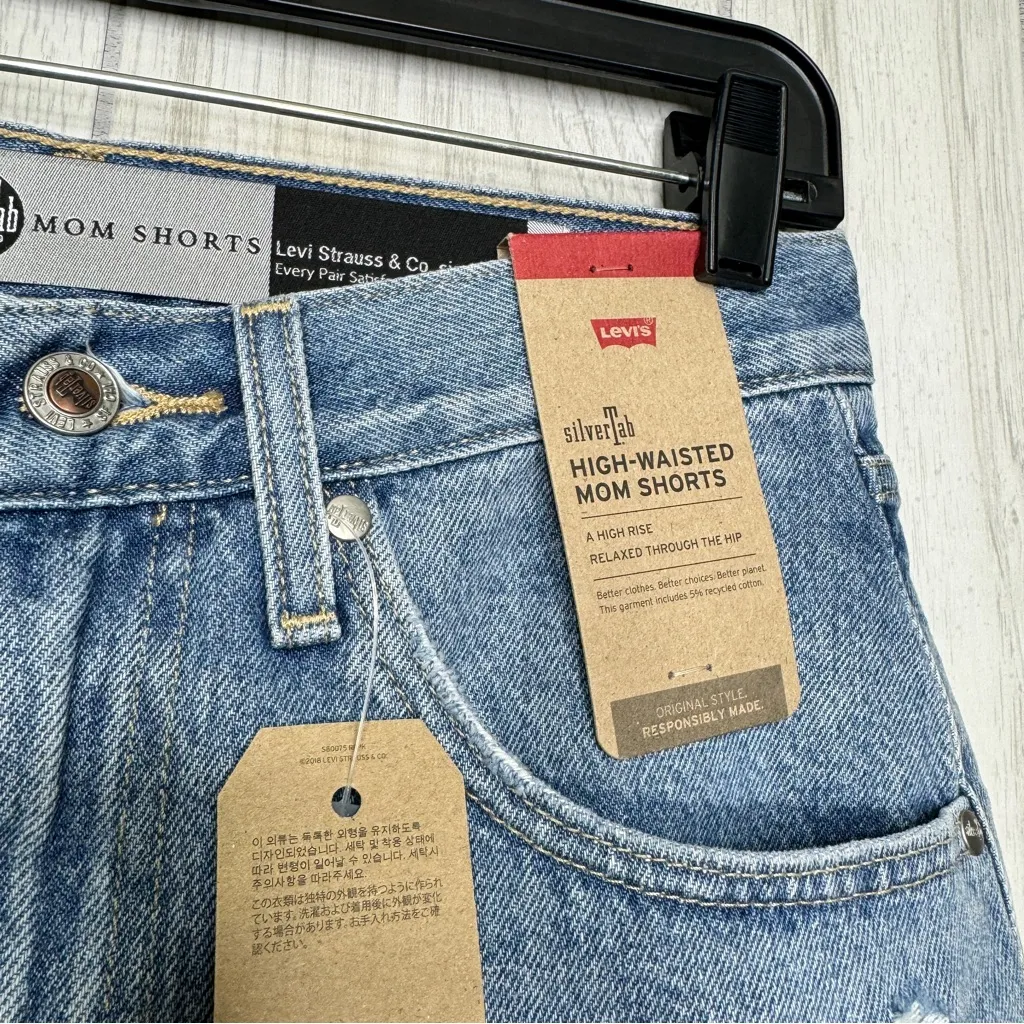 NWT Levi’s SilverTab Distressed High Rise Mom Shorts size 27 NEW - Image 11