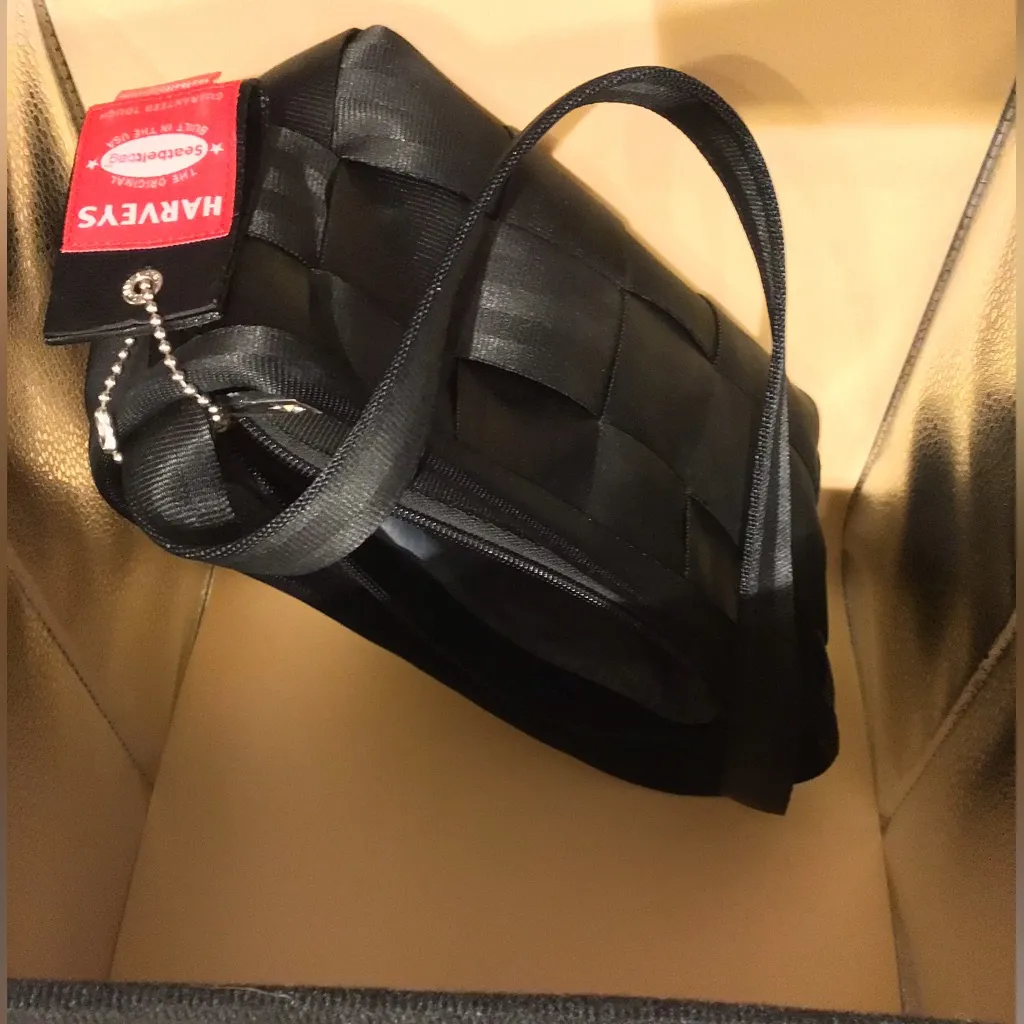 HARVEYS THE ORIGINAL SEATBELT BAG BLACK BAGUETTE PURSE SHOULDER W10” xH6”x D5.5” - Image 2