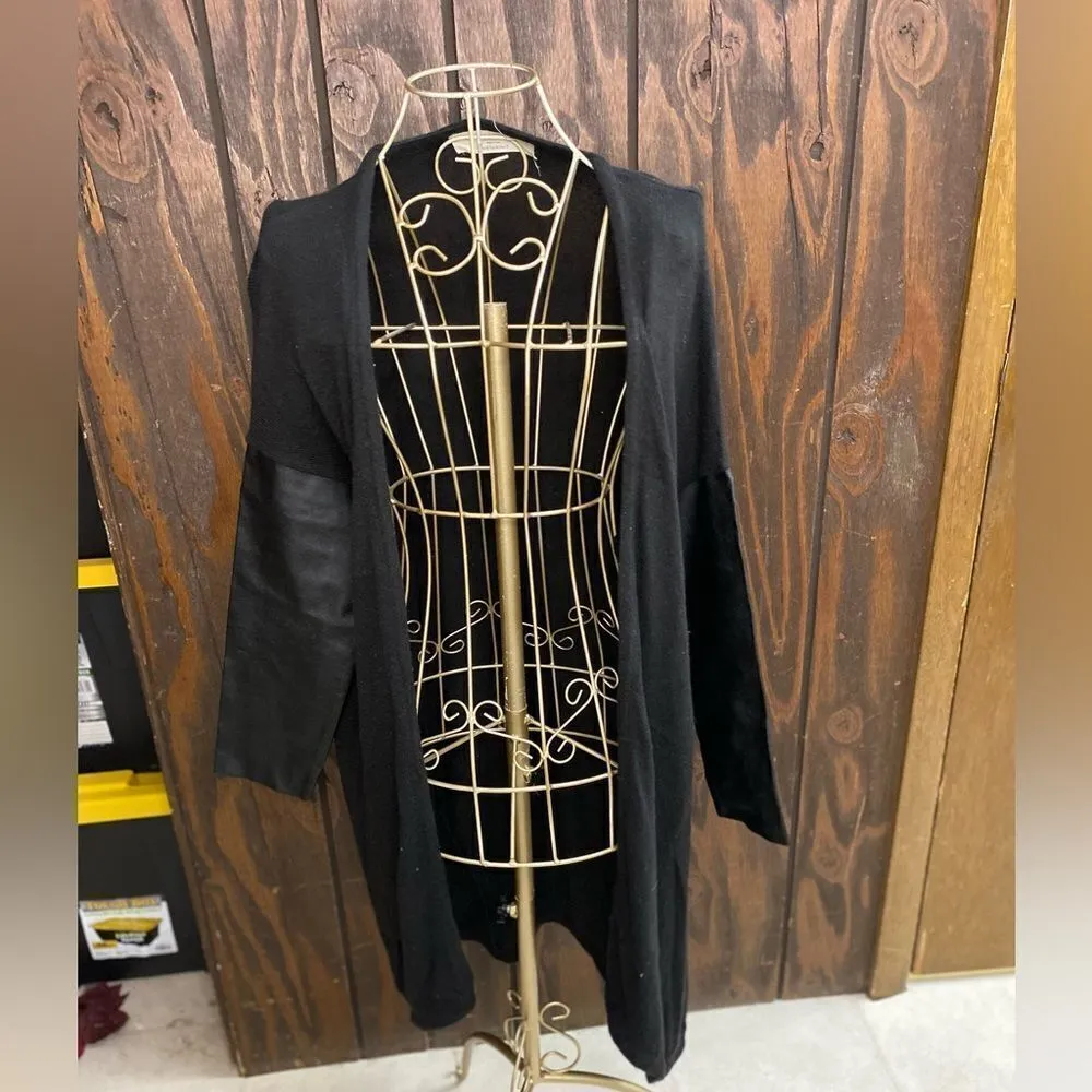 Zara black faux leather elbow open cardigan size medium - Image 11