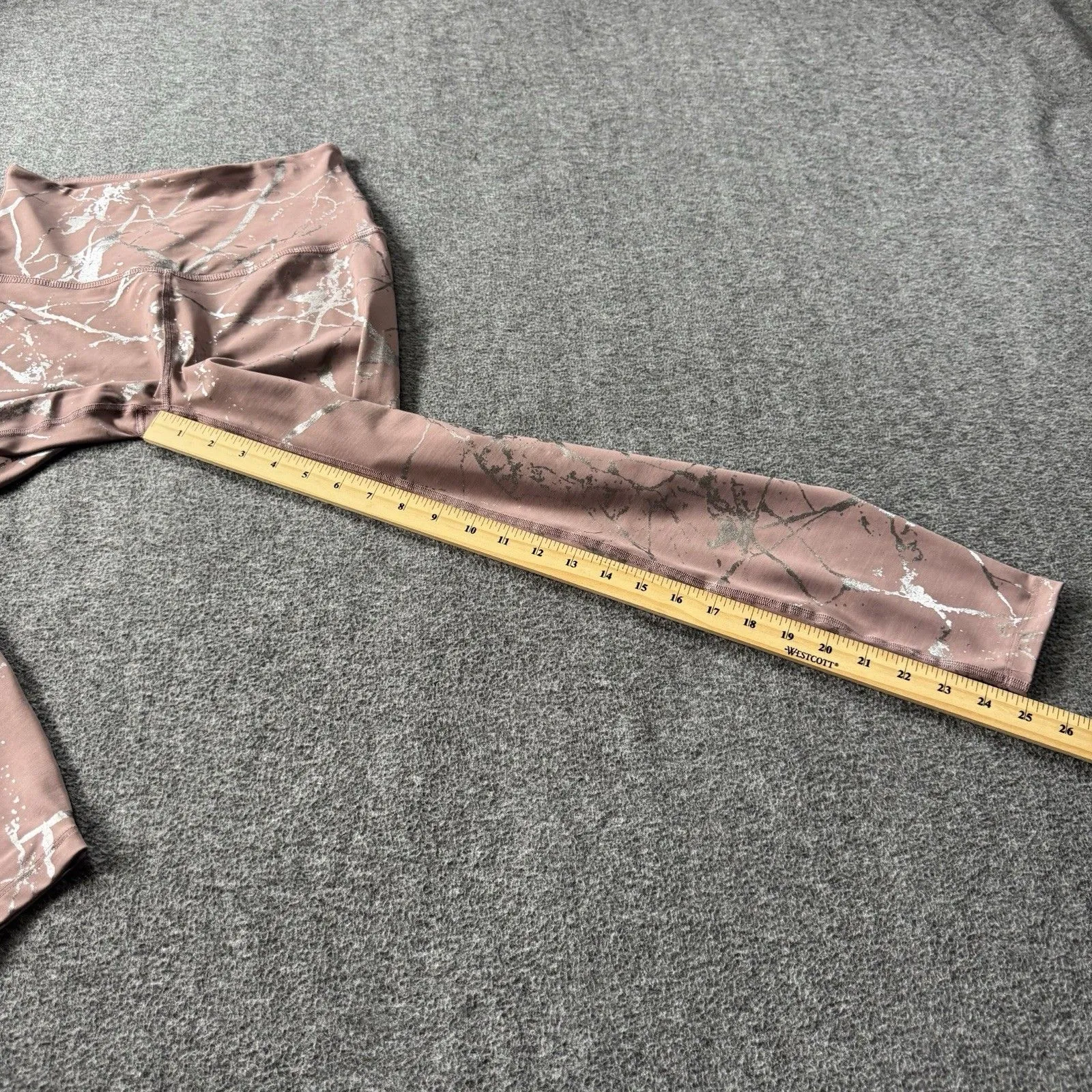 BEYOND YOGA Lost Your Marbles Legging in Mauve Pink & Silver Marble Medium EUC - Image 10