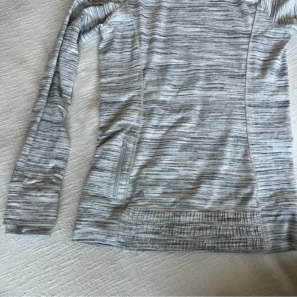Lululemon Long Sleeve - Image 8