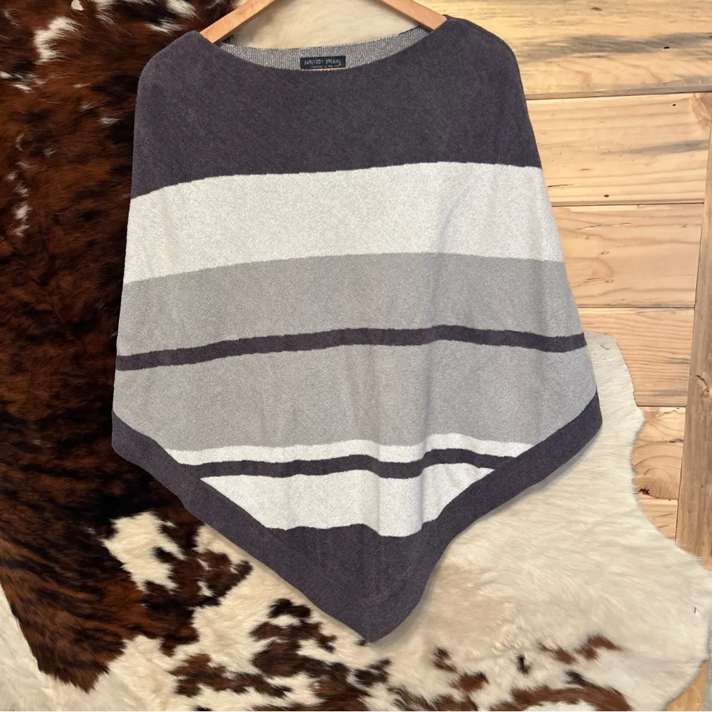 Barefoot Dreams Grey Striped Poncho One Size Soft Versatile EUC - Image 2