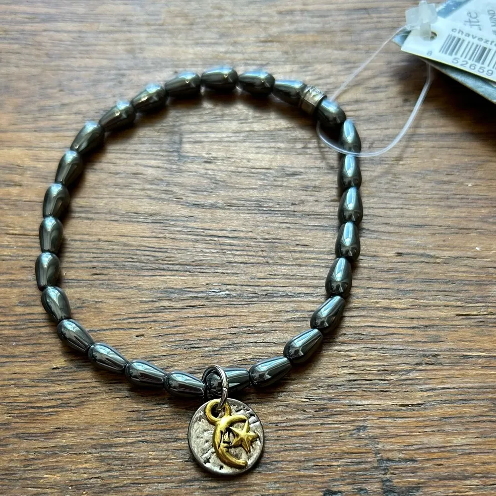 NWT stretchy beaded bracelet with pendant - Image 2