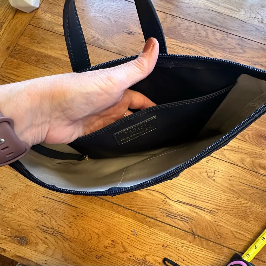 Radley London  Pocket Essentials Responsible Medium Ziptop Backpack - Image 13