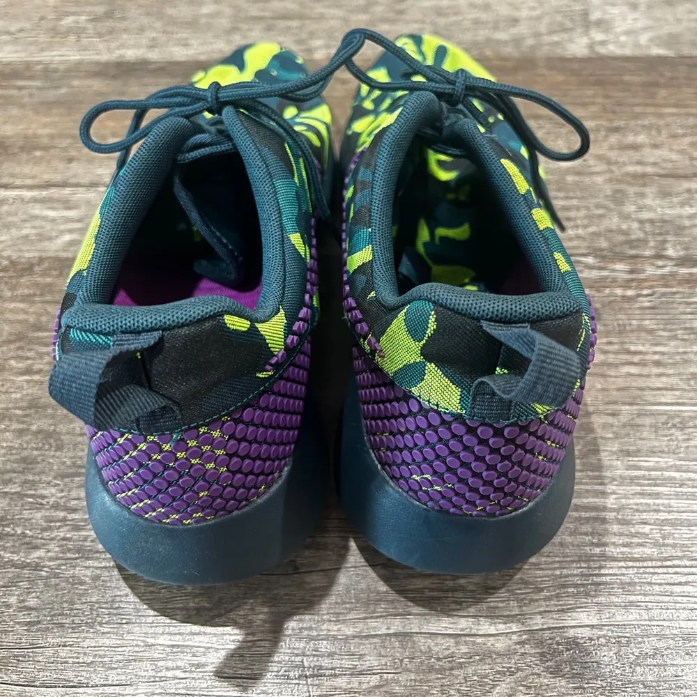 Nike Roshe One Premium Camo Women's - Image 3