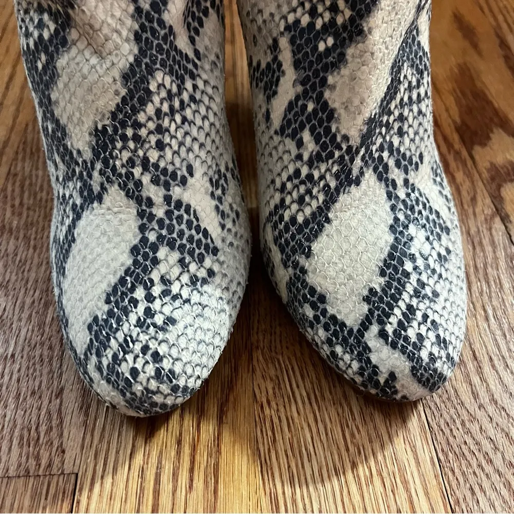 Steve Madden Snakeskin Neutral Booties Block Heel 6.5 Mob Wife Leather Beige - Image 2