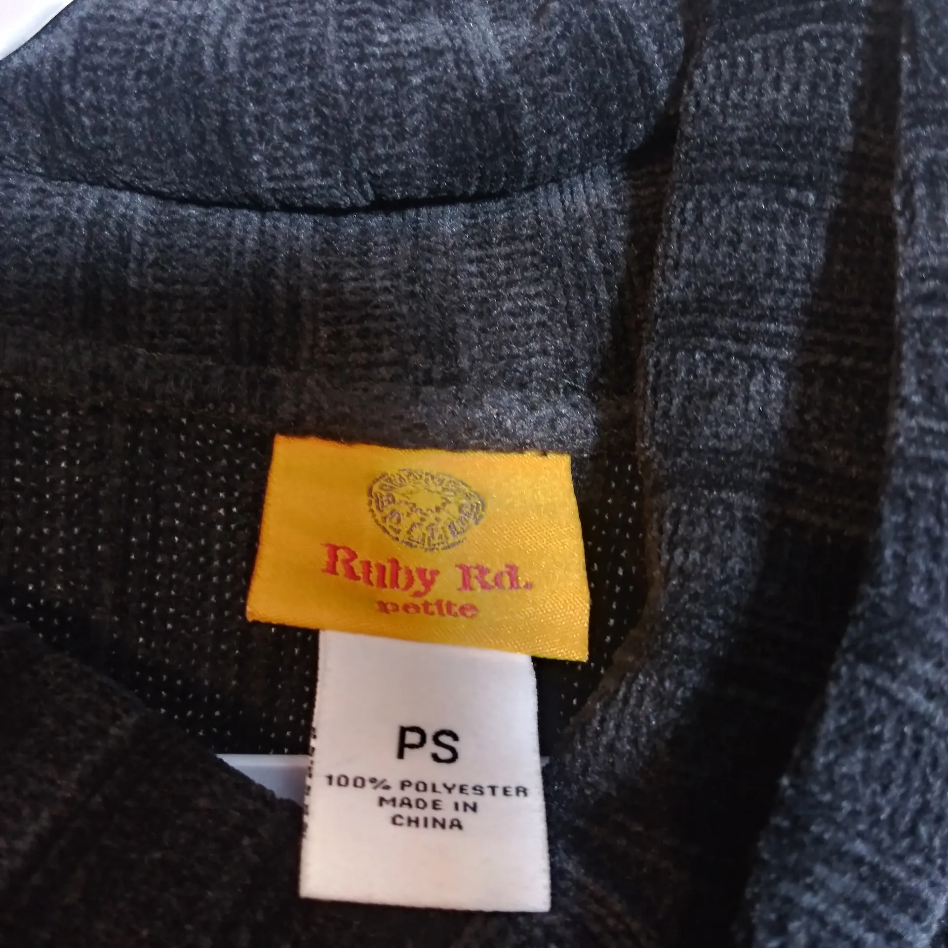 Ruby Rd. Women's Petite Black Ribbed Chenille Cowl Neck Pullover Sweater Size SP - Image 4