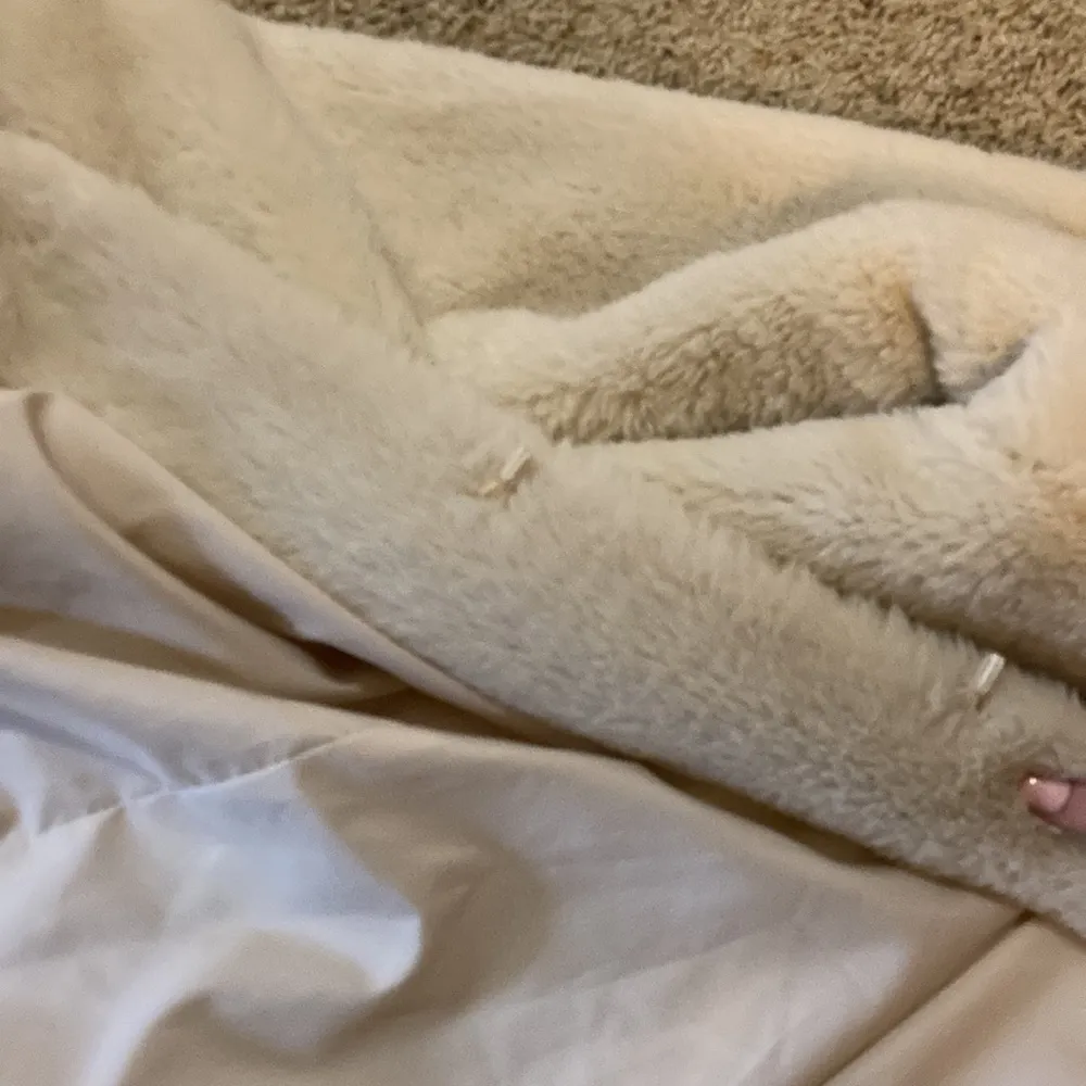 Popsugar  puffy cream boxy teddy coat - Image 4