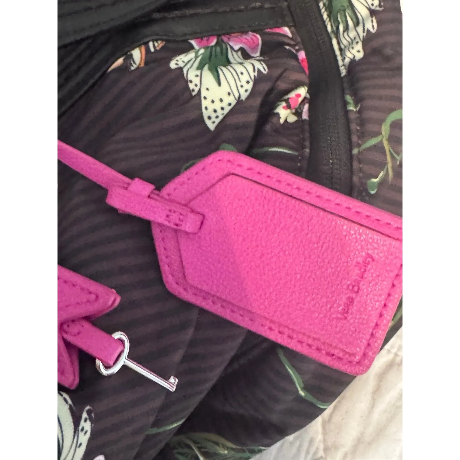 Vera Bradley Airy Floral Midtown Travel‎ Bag has a luggage tag accessory - Image 6