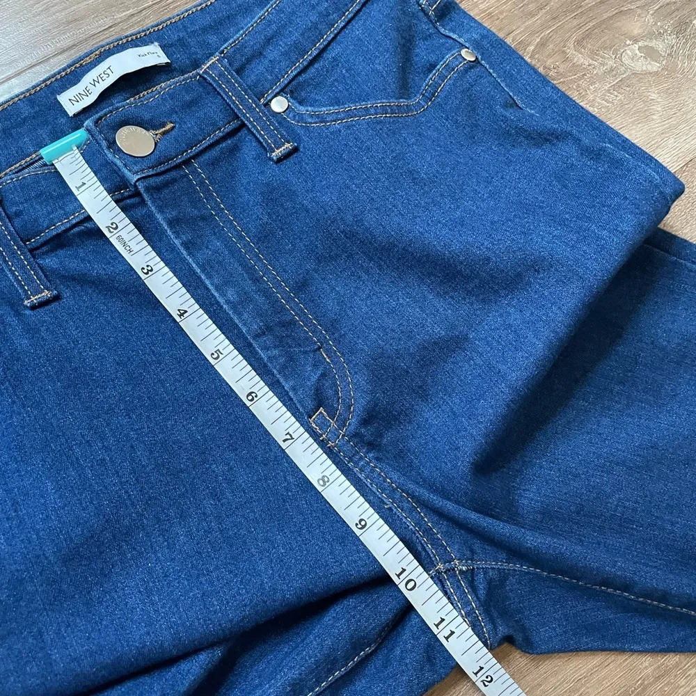 Nine West Kick Flare dark wash denim bootcut jean ~ raw hem ~ women’s size 8 - Image 12