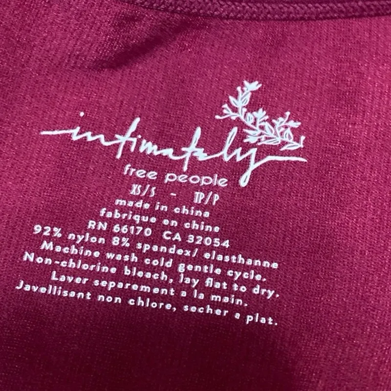 Free People Women's Red Rib Knit Scoop Neck Long Sleeve Crop Shirt Top Size XS/S - Image 3