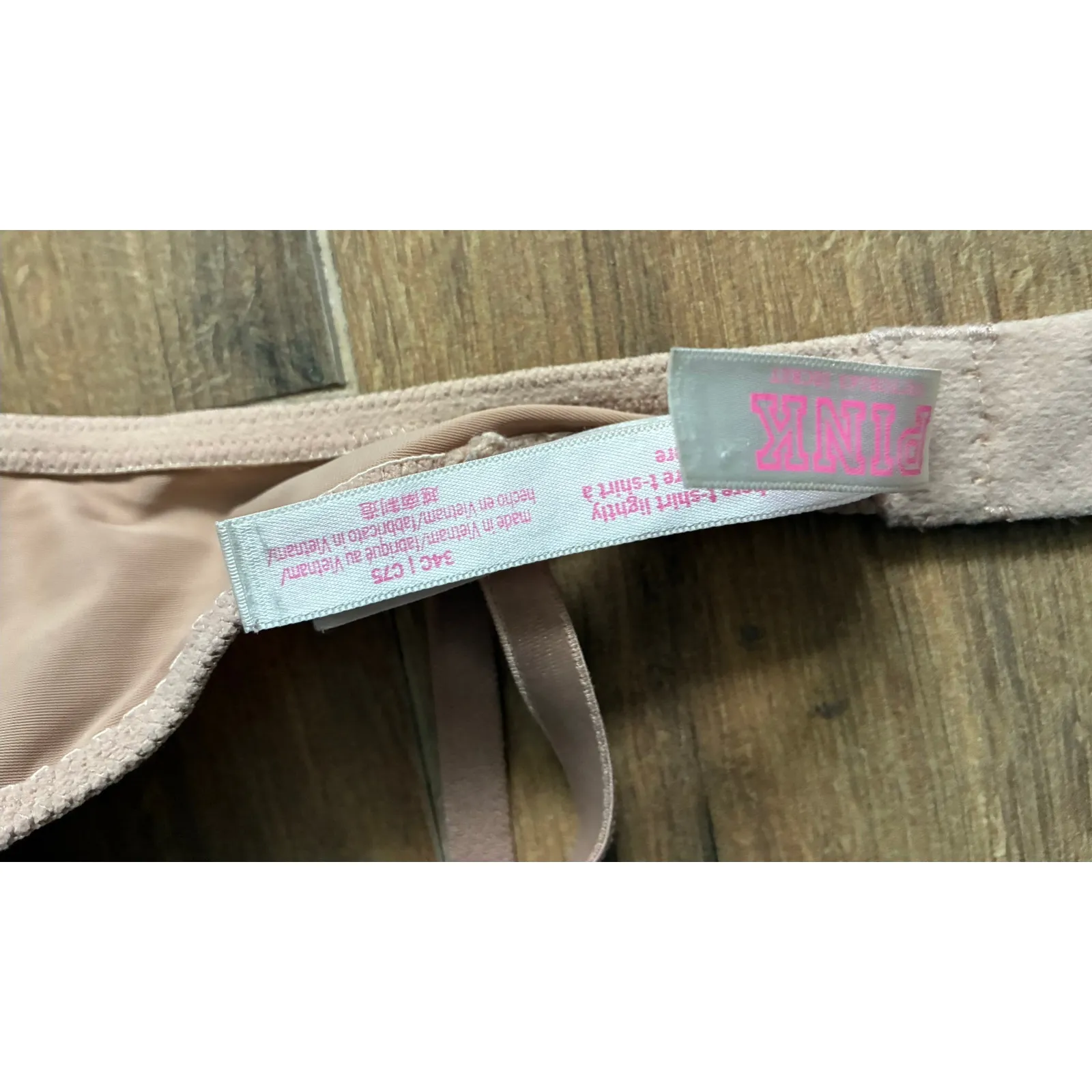 T-shirt Bra 34C 3 Bras - Image 5