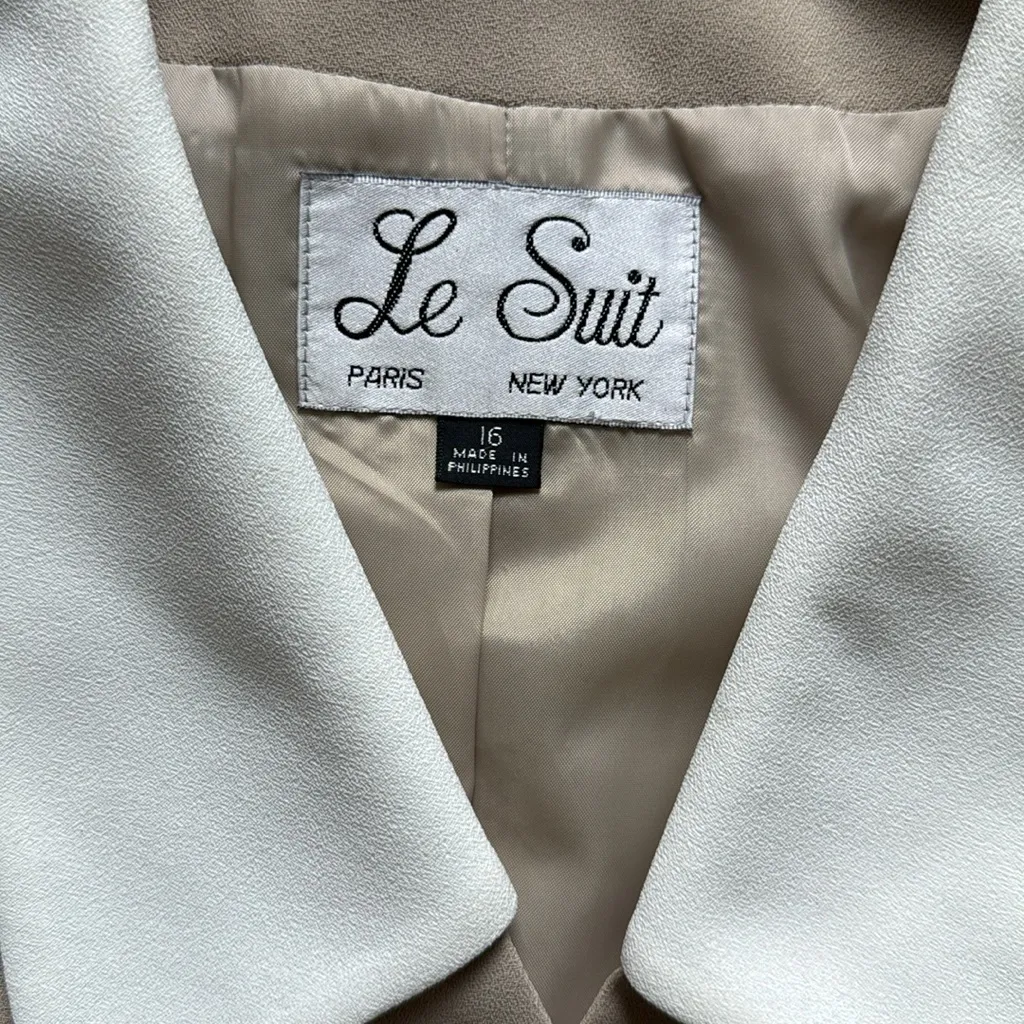 Le Suit Vintage Blazer & Skirt Set Tan & Black 16 - Image 4