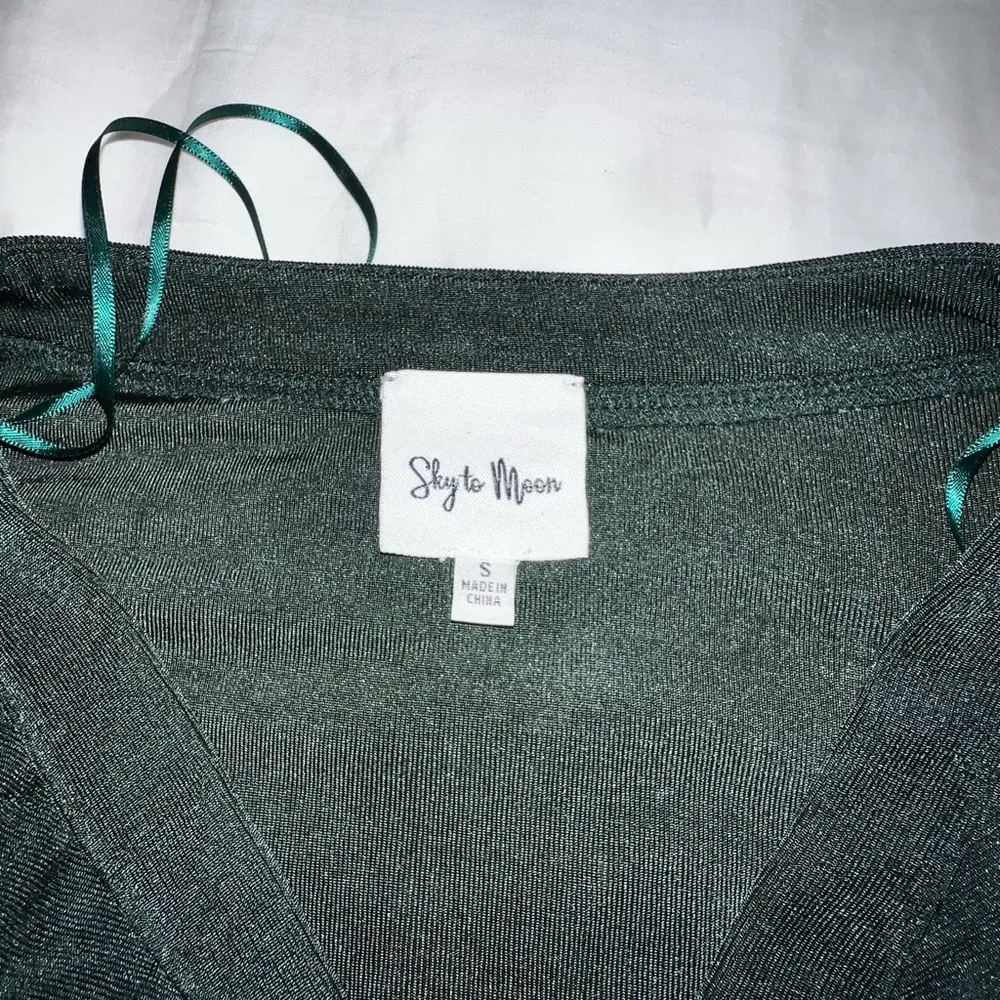 Sky to Moon Cropped Long Sleeve Green - Image 3