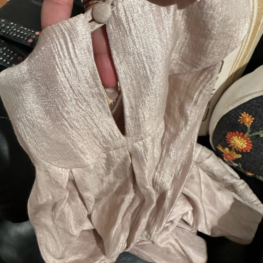 Alexia Admor Jewelled Neck Hammered Satin Trapeze Sleeveless Mini Dress Cream S - Image 7