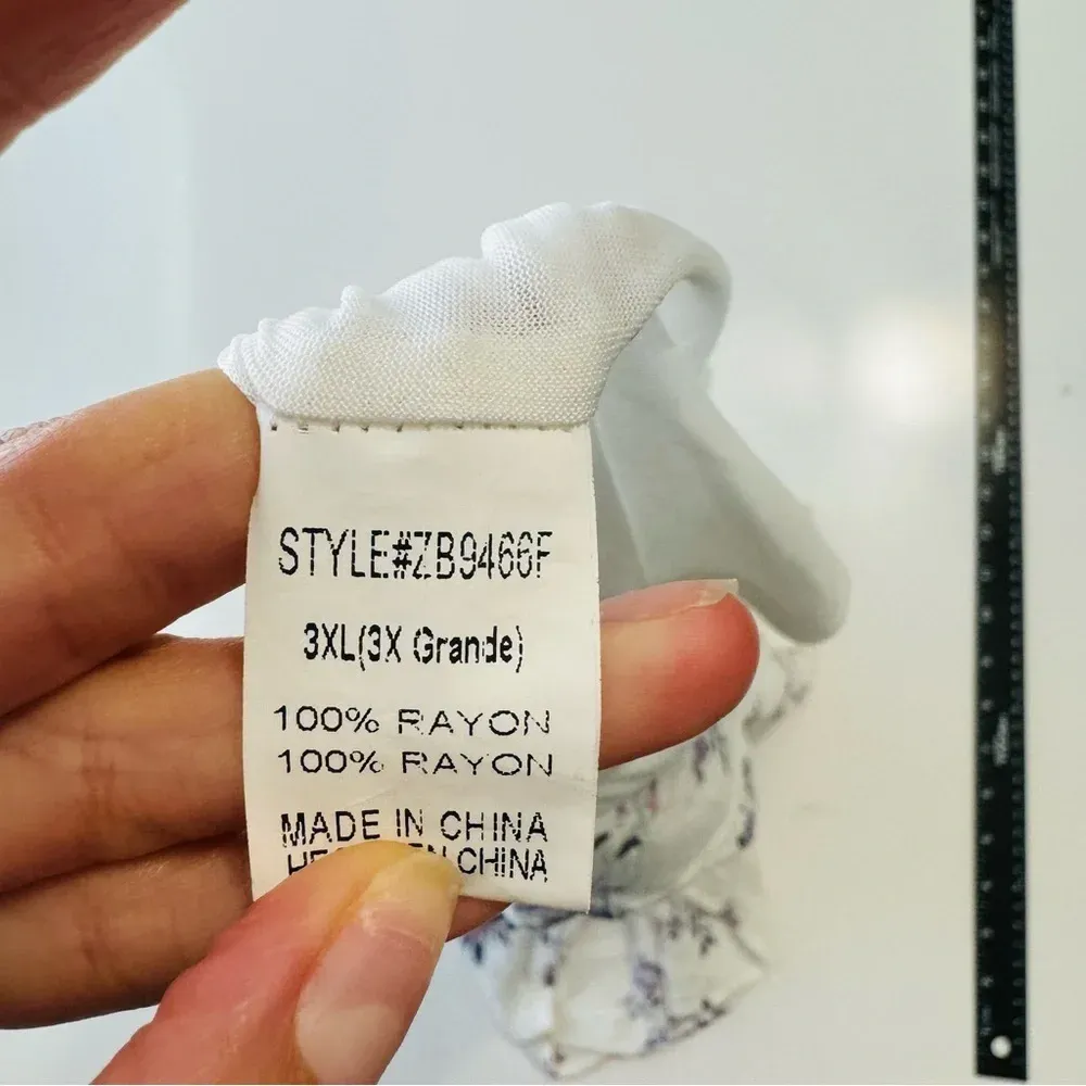 Zenobia‎ Women's Floral Plus Size Romper White 3XL - Image 12