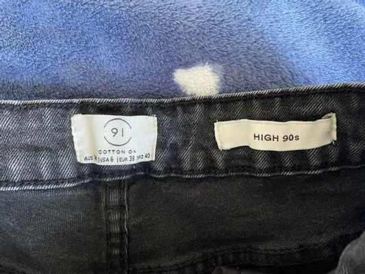 Cotton On high 90s mom jeans - Image 3