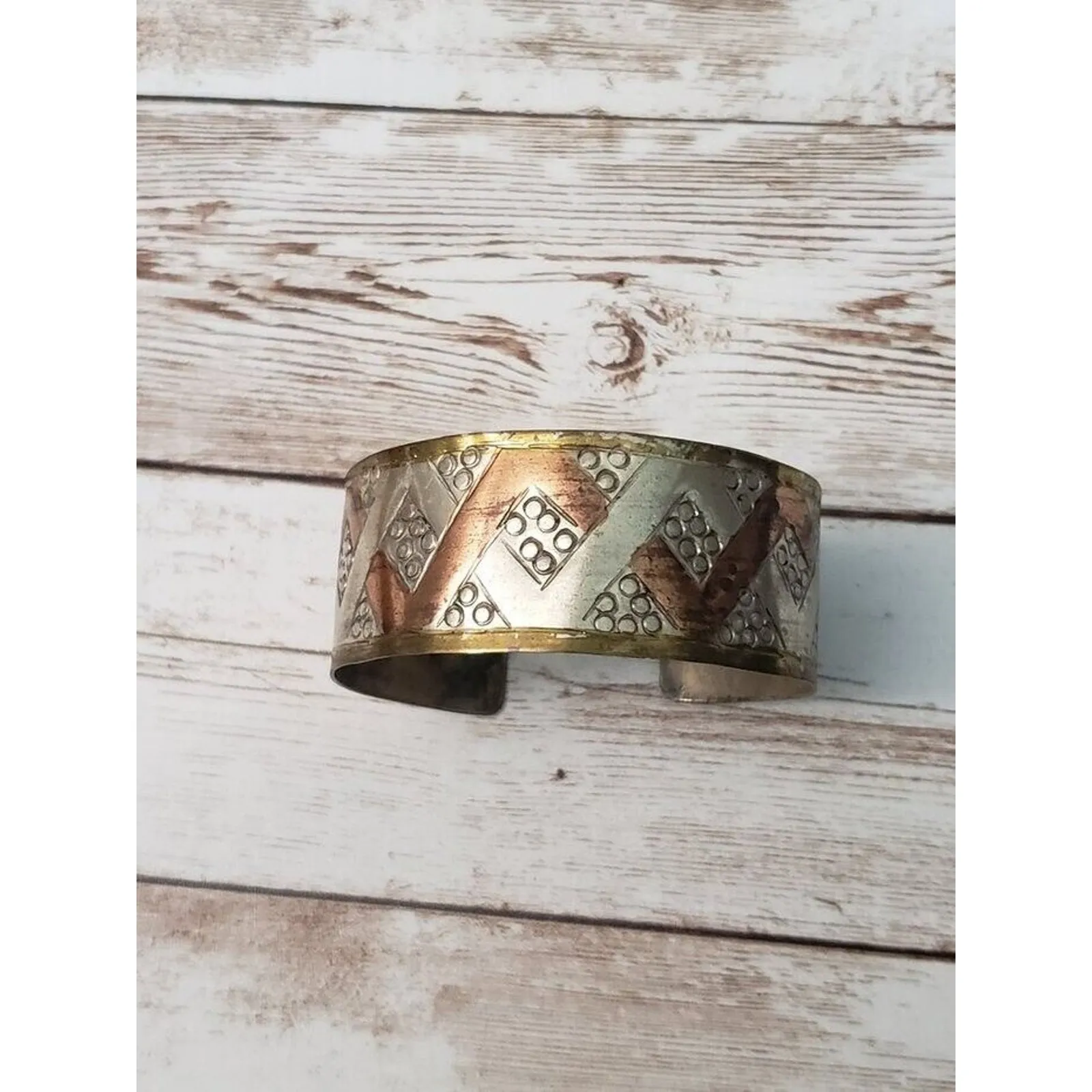 Vintage Cuff Bracelet Multi Tone Zig Zag Design - Image 3
