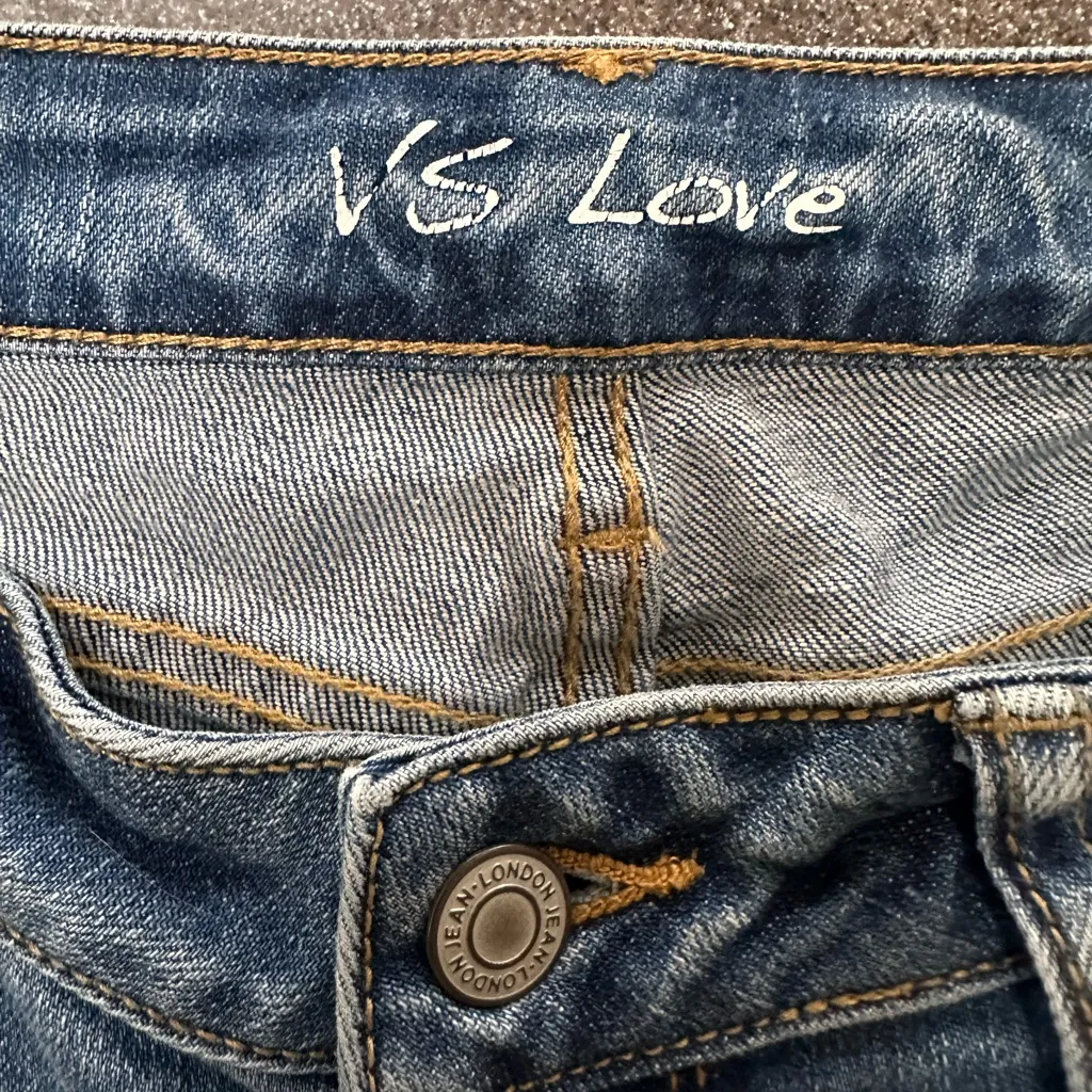 Victoria's Secret Women's Blue
Jeans. Nice Fading, Straight Leg - Image 4