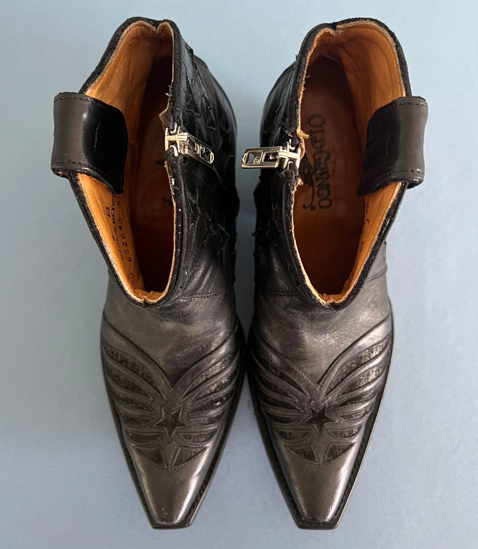 United Short Black Leather Star Cowboy Ankle Boots - Image 7