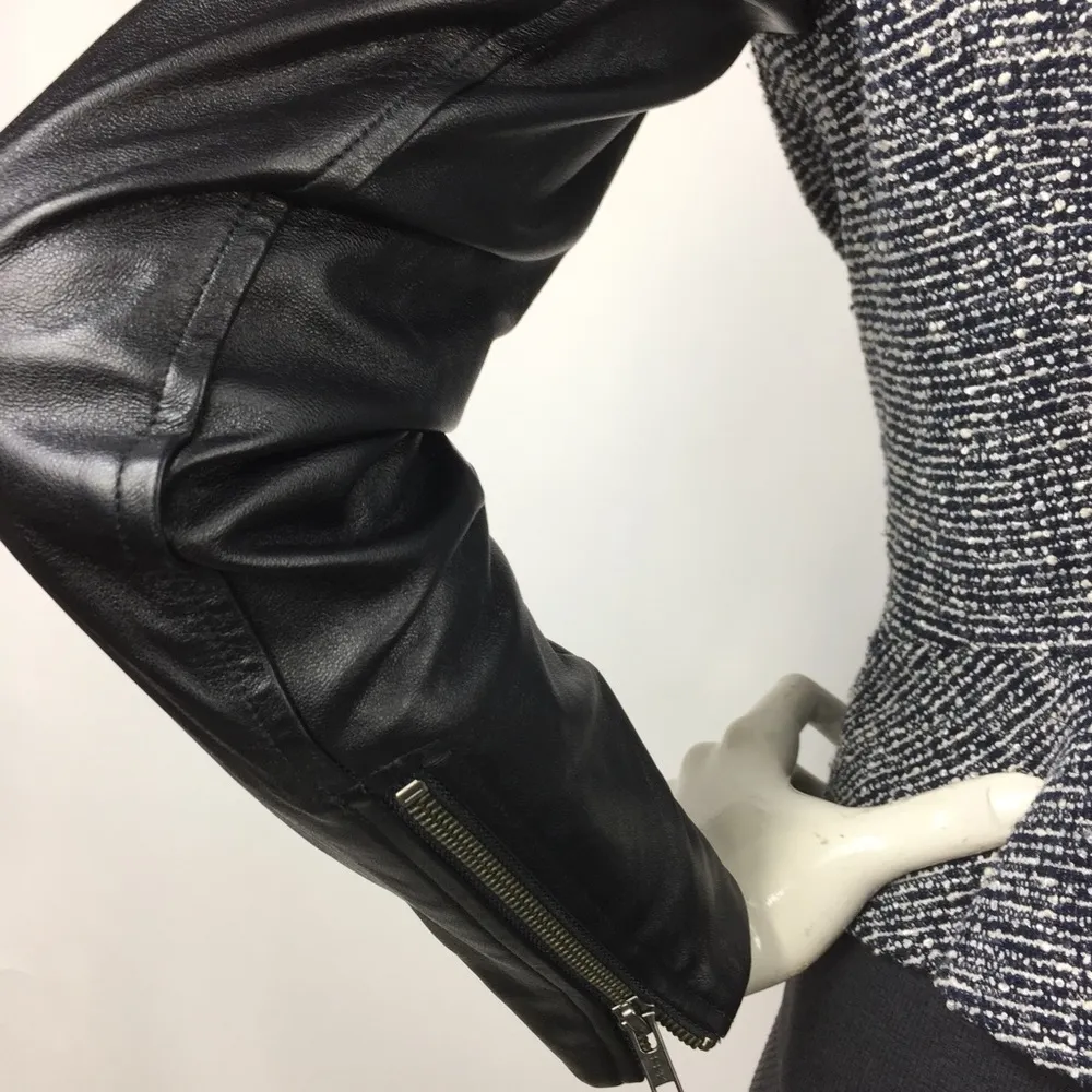 Theory Tweed Moto Jacket Kinde
Leather Sleeves Asymmetric Zip Size 2 - Image 11