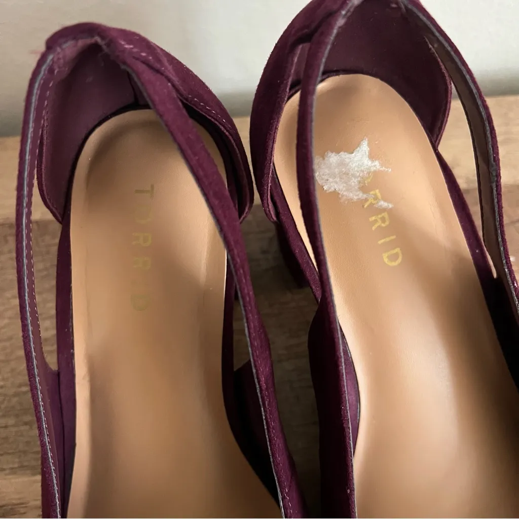 Torrid Wine Pointed Toe Cut Out Block Heel Size 9 WW - Image 7
