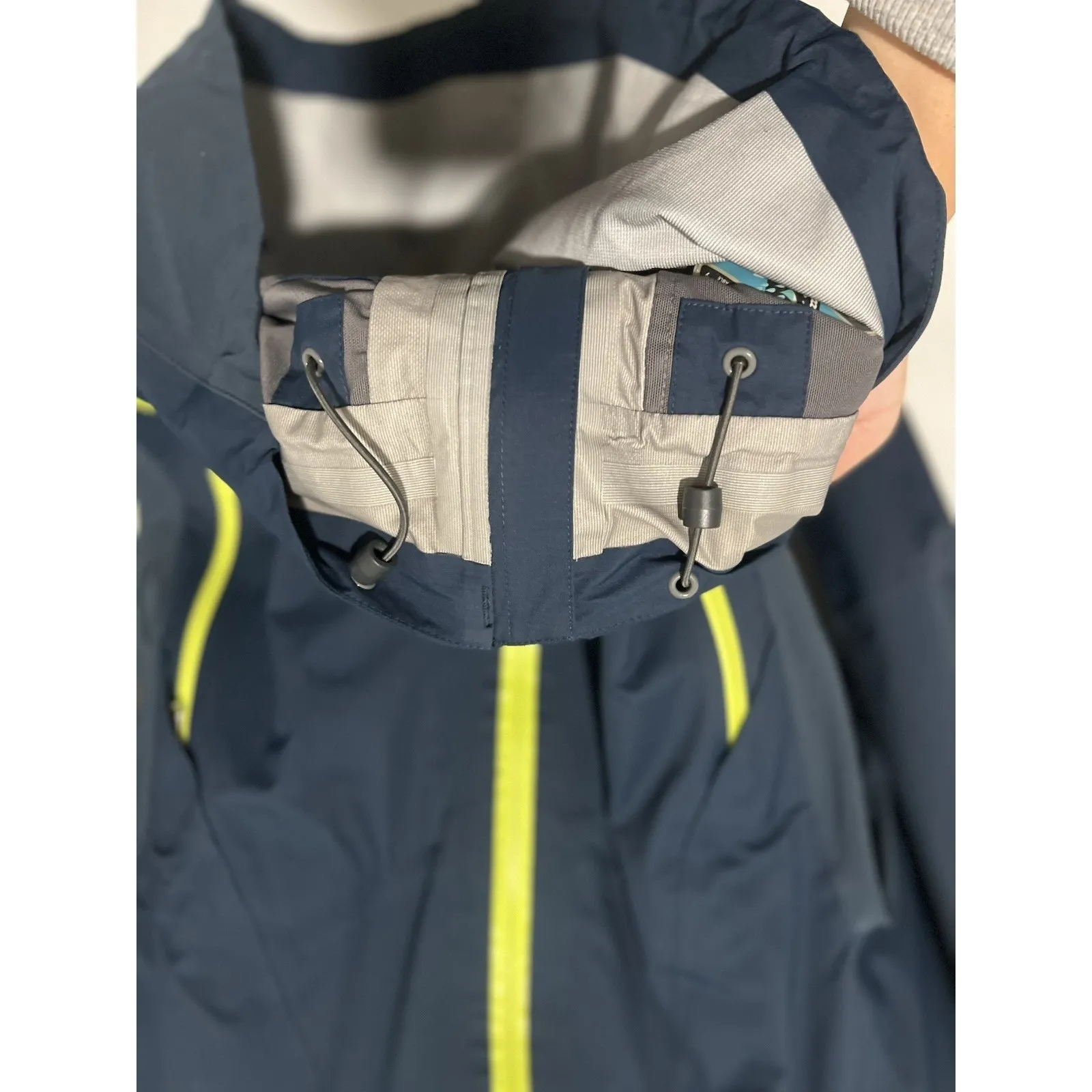 Columbia Titanium Womens Navy Backcountry Bandit Shell Hooded Zip Rain Jacket - Image 5