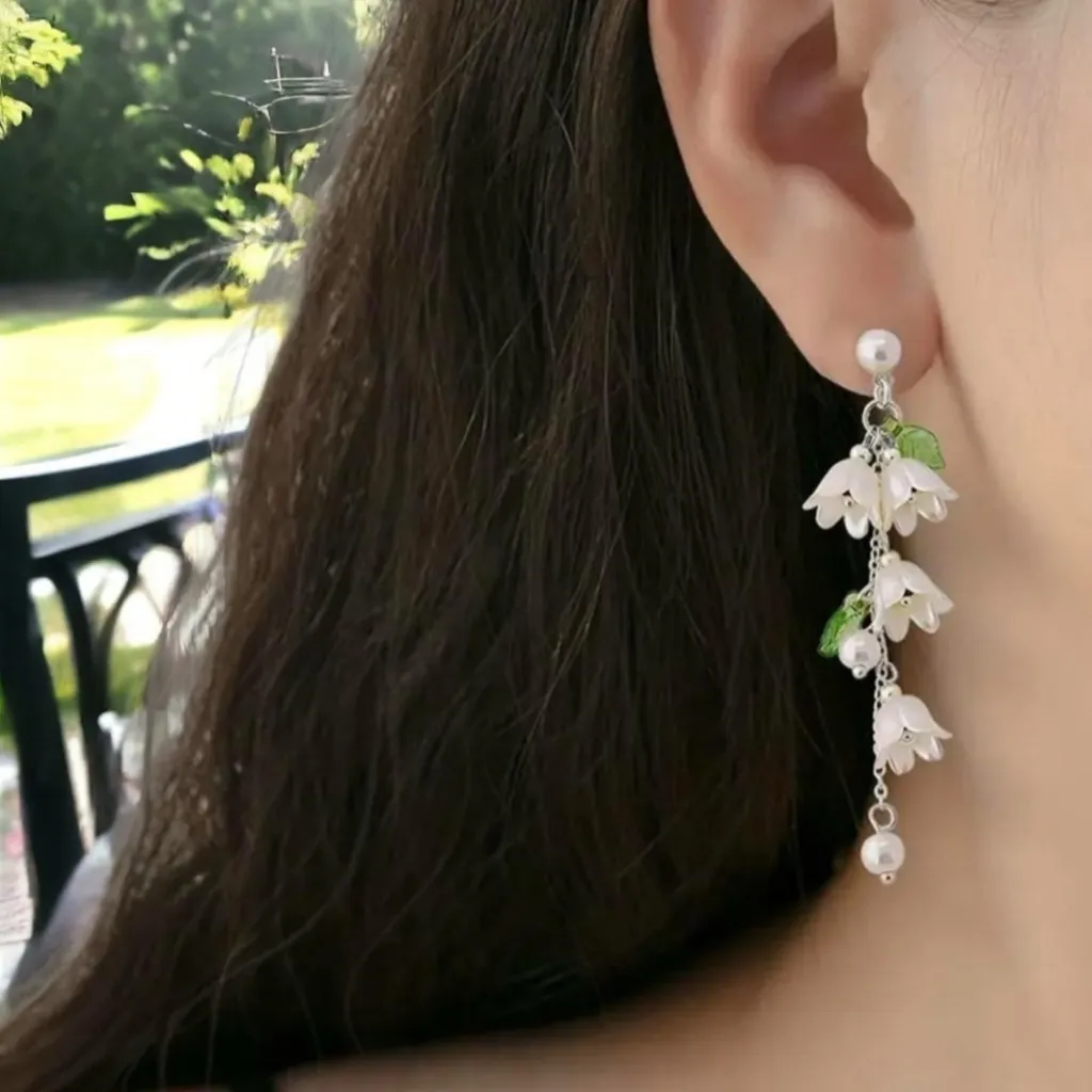 Exquisite Lily Of Valley Design Earrings Elegant Style Resin‎ Silver Plated Gold - Image 2
