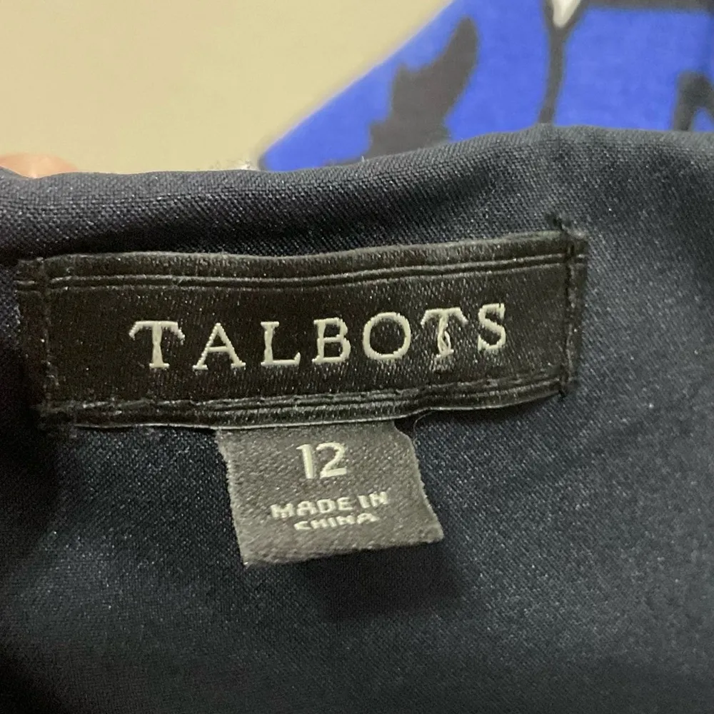 Talbots Blue & White Floral Sheath Dress Lined Short Sleeve Sz 12 Poppy Print - Image 4