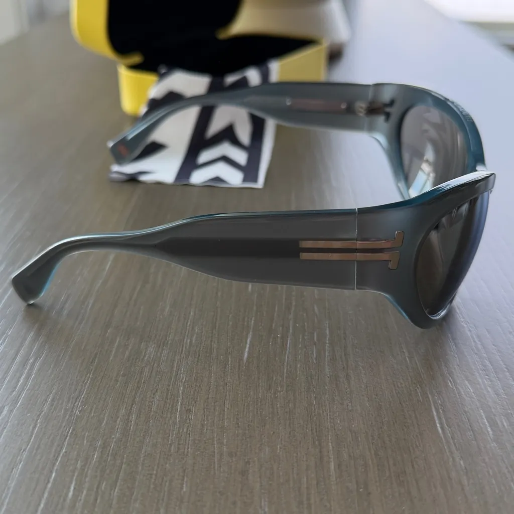 Marc Jacobs Sunglasses NEW - Image 4