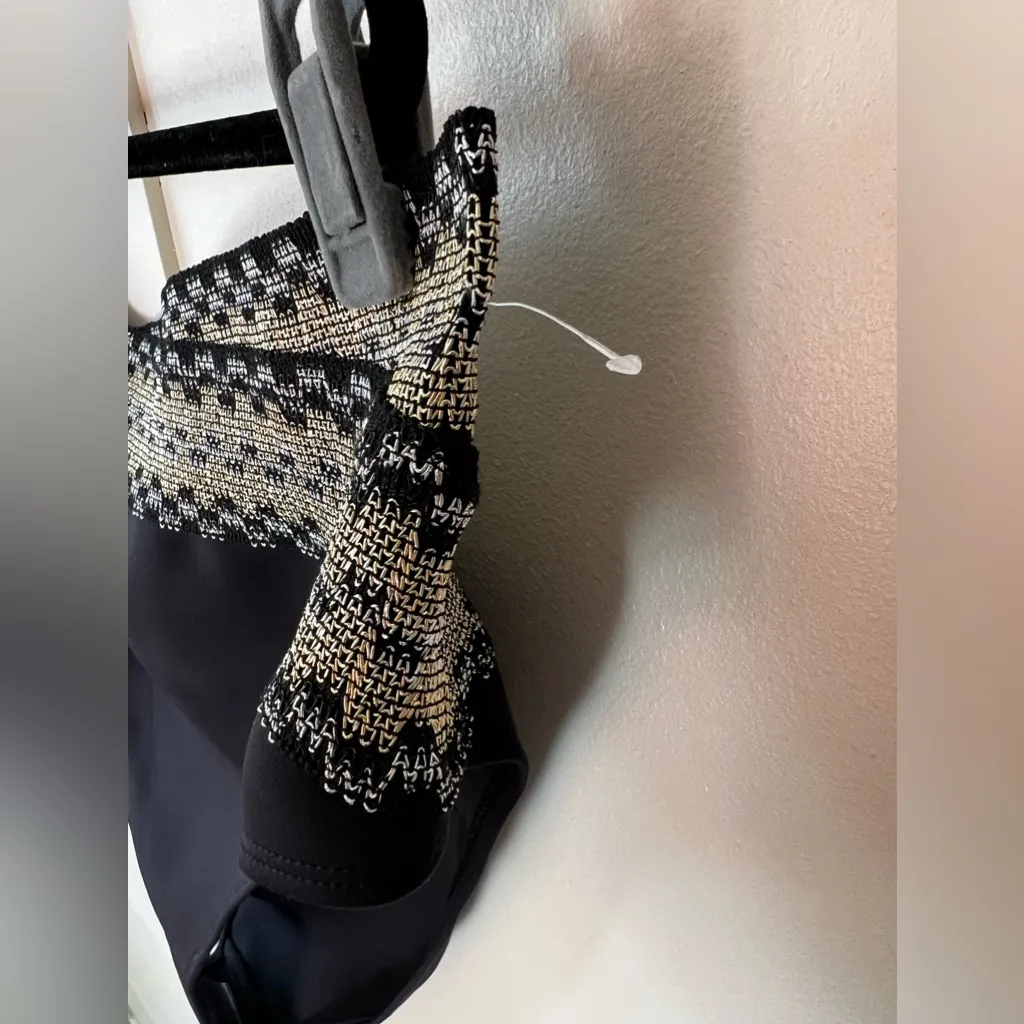 River Island Plus NWOT Bikini Bottom Black With‎ Gold Embroidered Detail Size 22 - Image 3