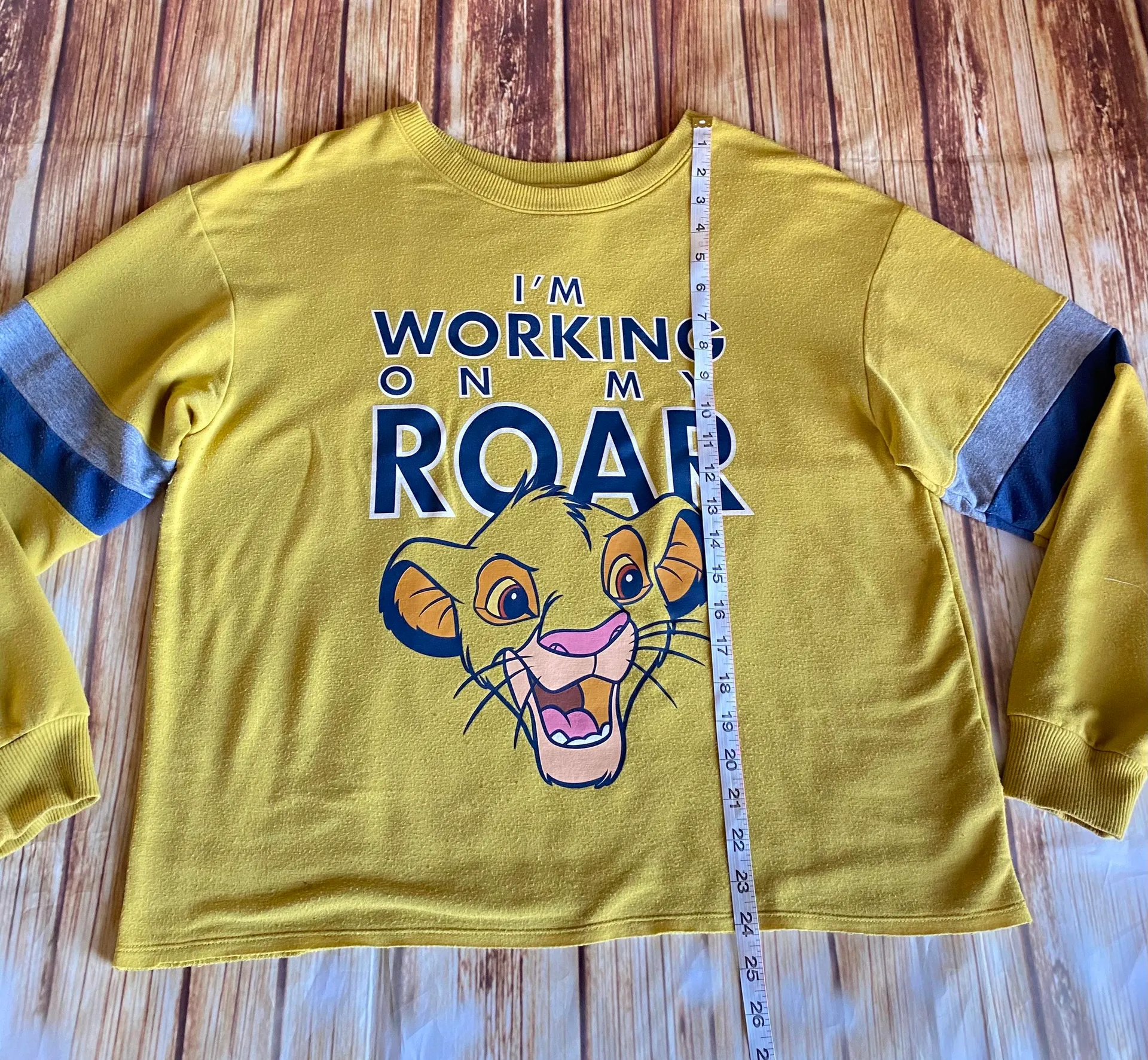 The Lion King Women’s Sleepwear Top Sz M - Image 8