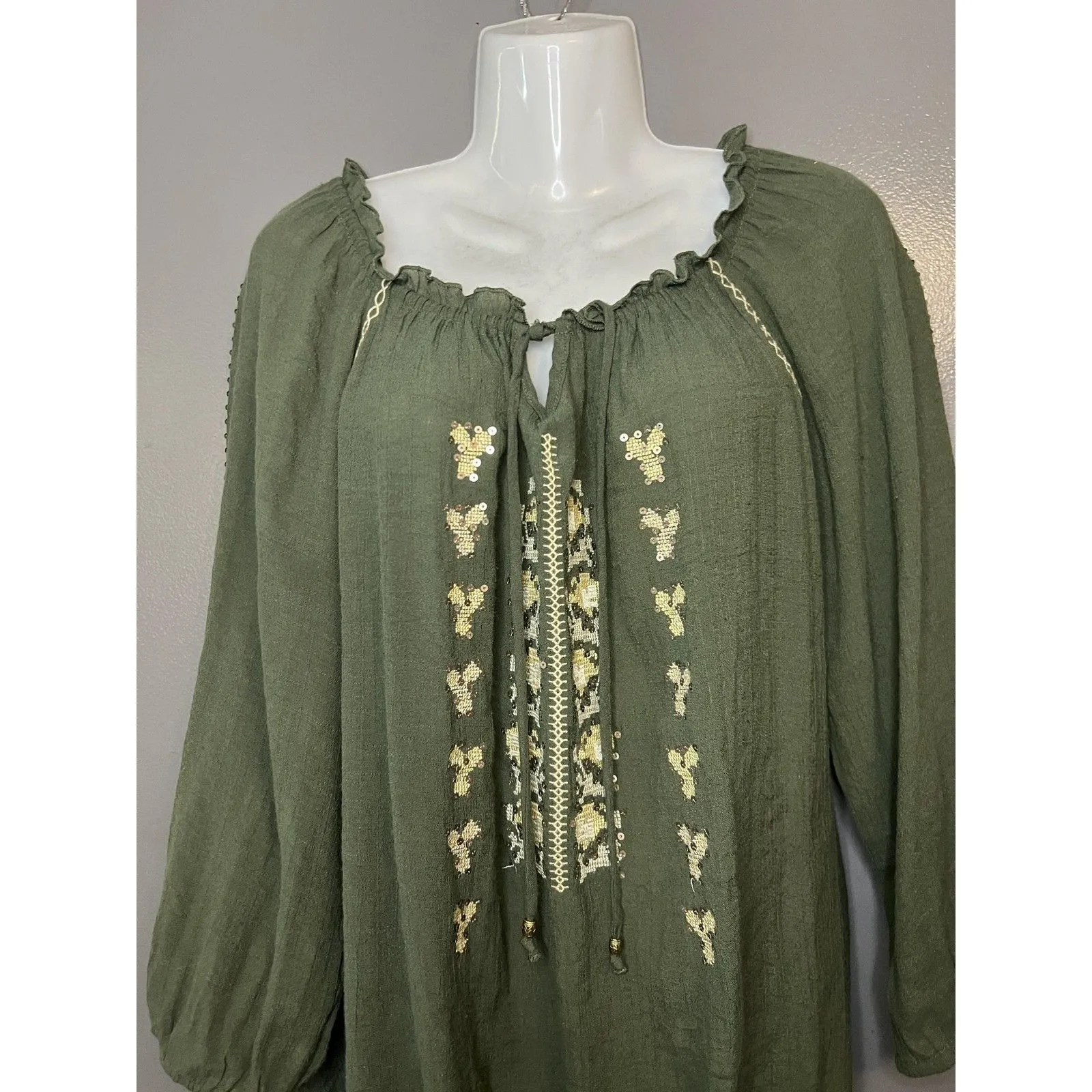 Dressbarn Shirt Womens 1X Olive Green Peasant Boho Embroidered Tassel Tie Top - Image 2